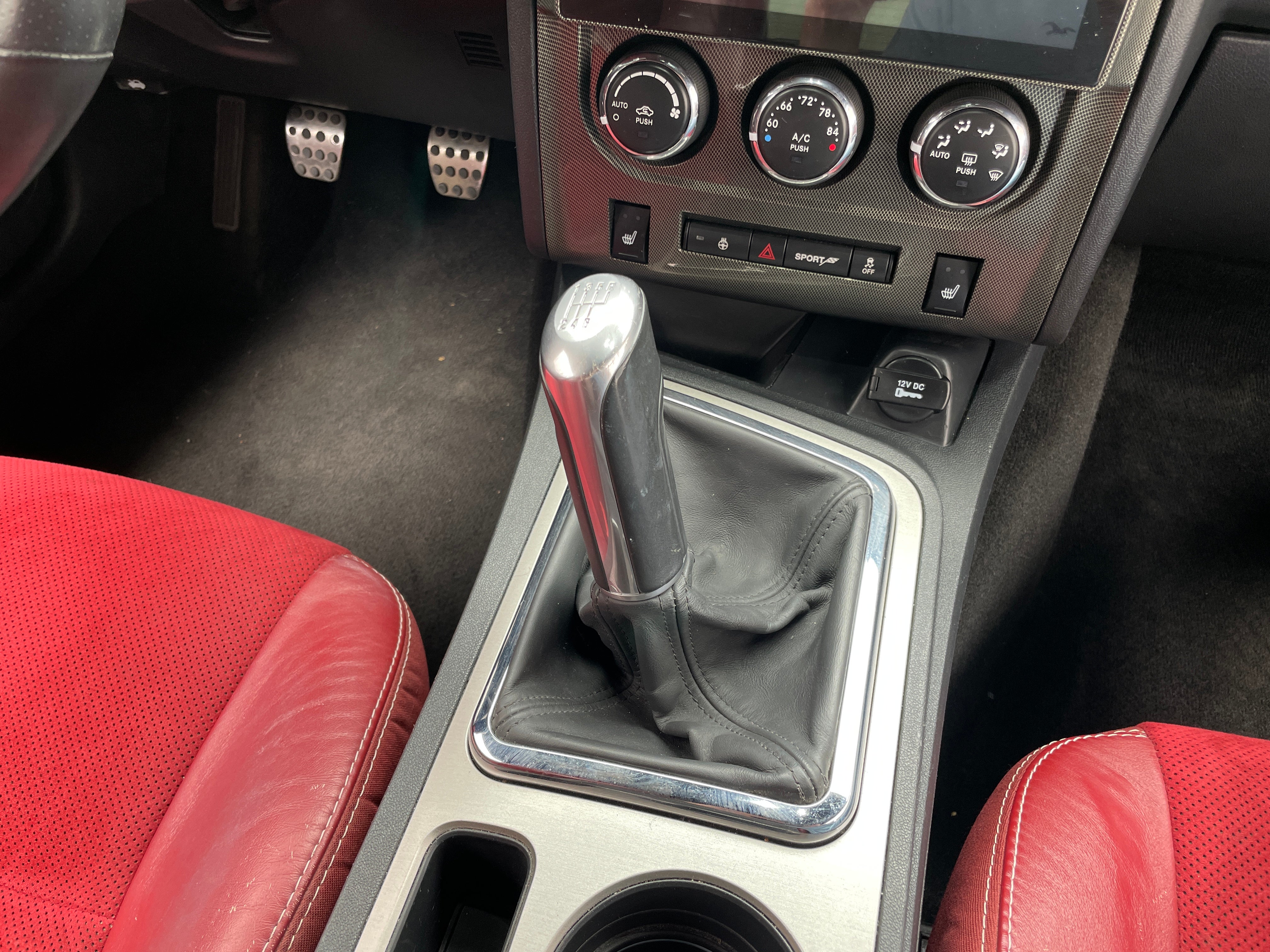 2014 Dodge Challenger SRT8 - Photo 4