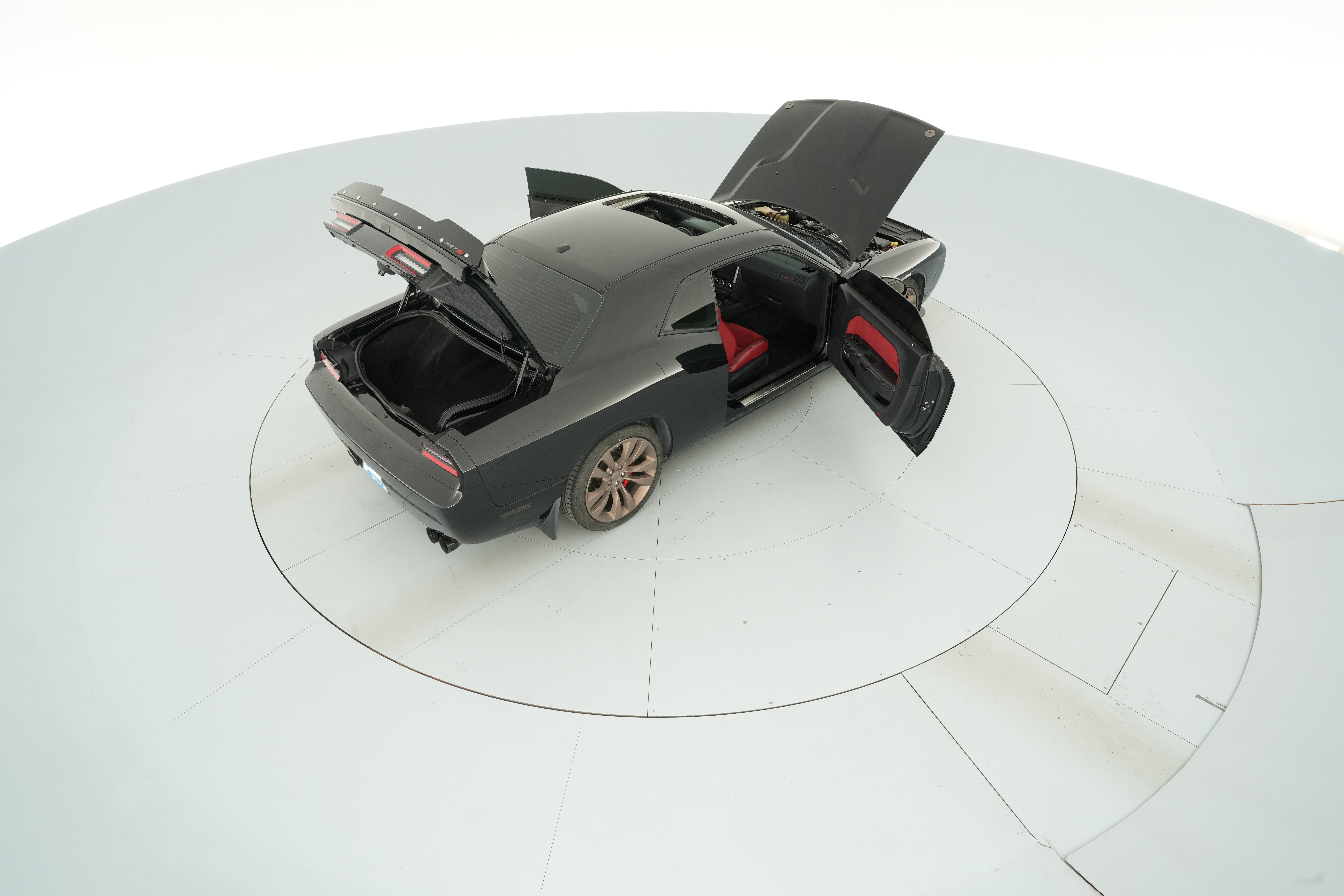 2014 Dodge Challenger SRT8 - Photo 30