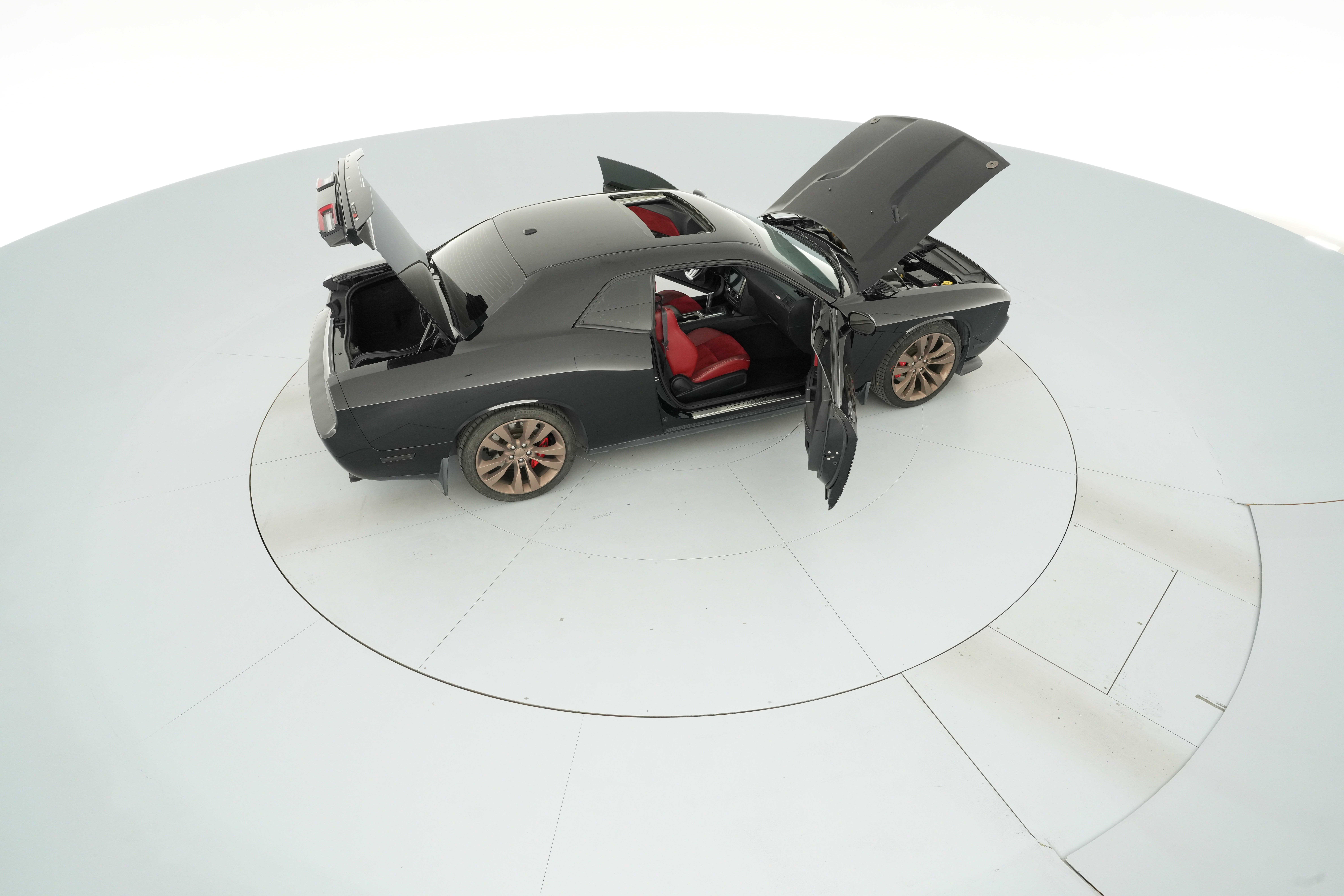 2014 Dodge Challenger SRT8 - Photo 31