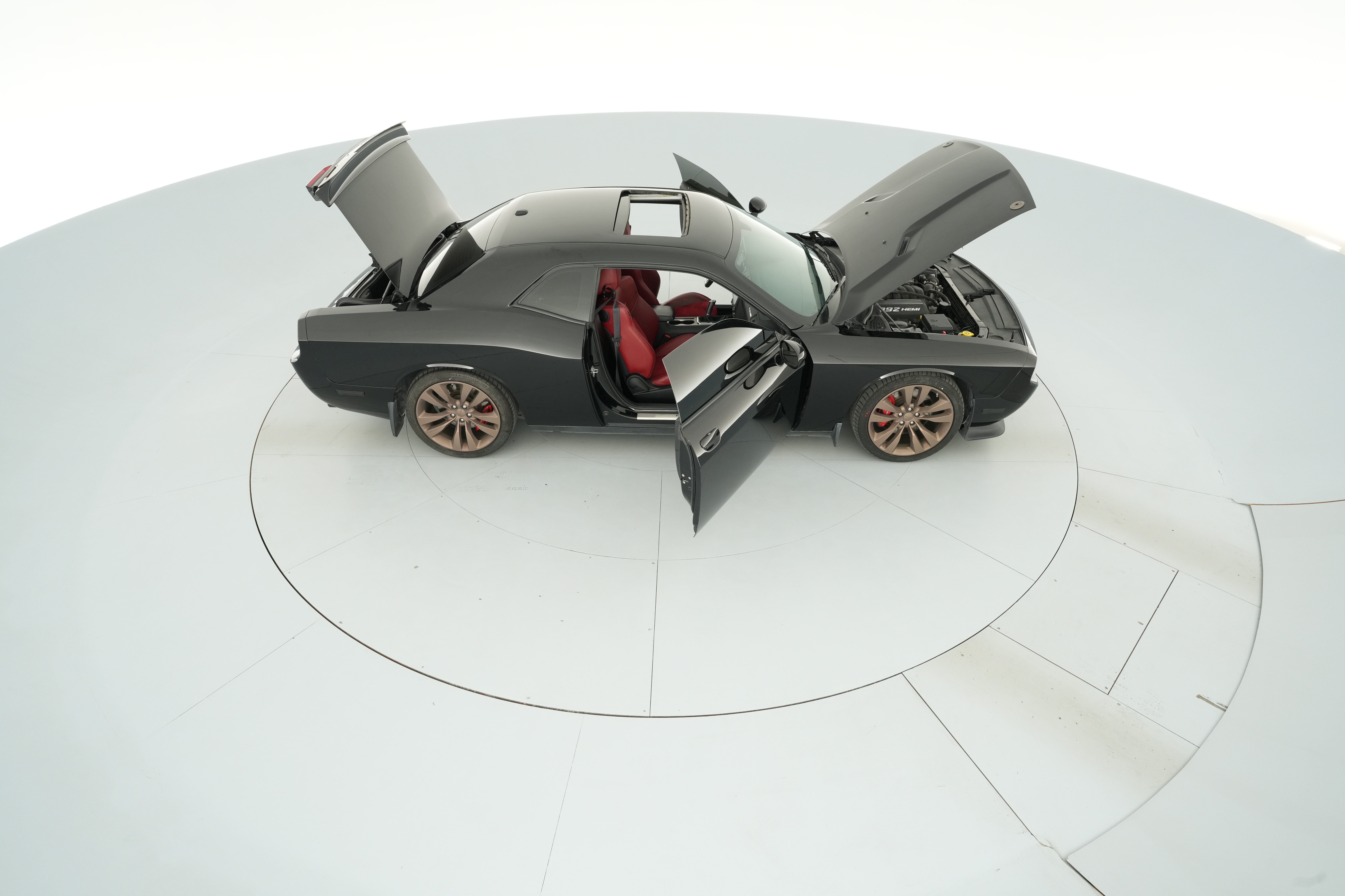 2014 Dodge Challenger SRT8 - Photo 32