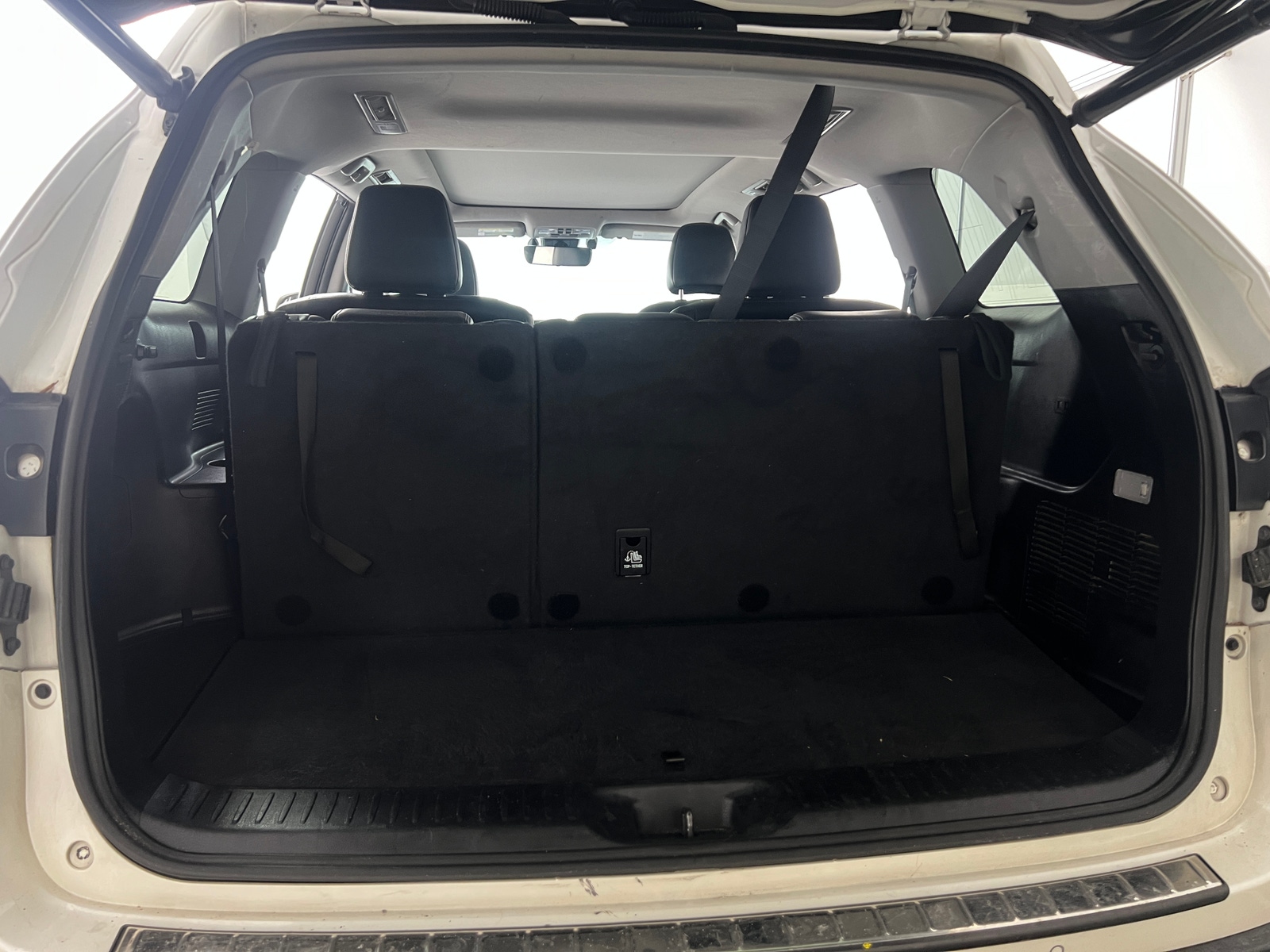 Thumbnail: 2017 Toyota Highlander - 6