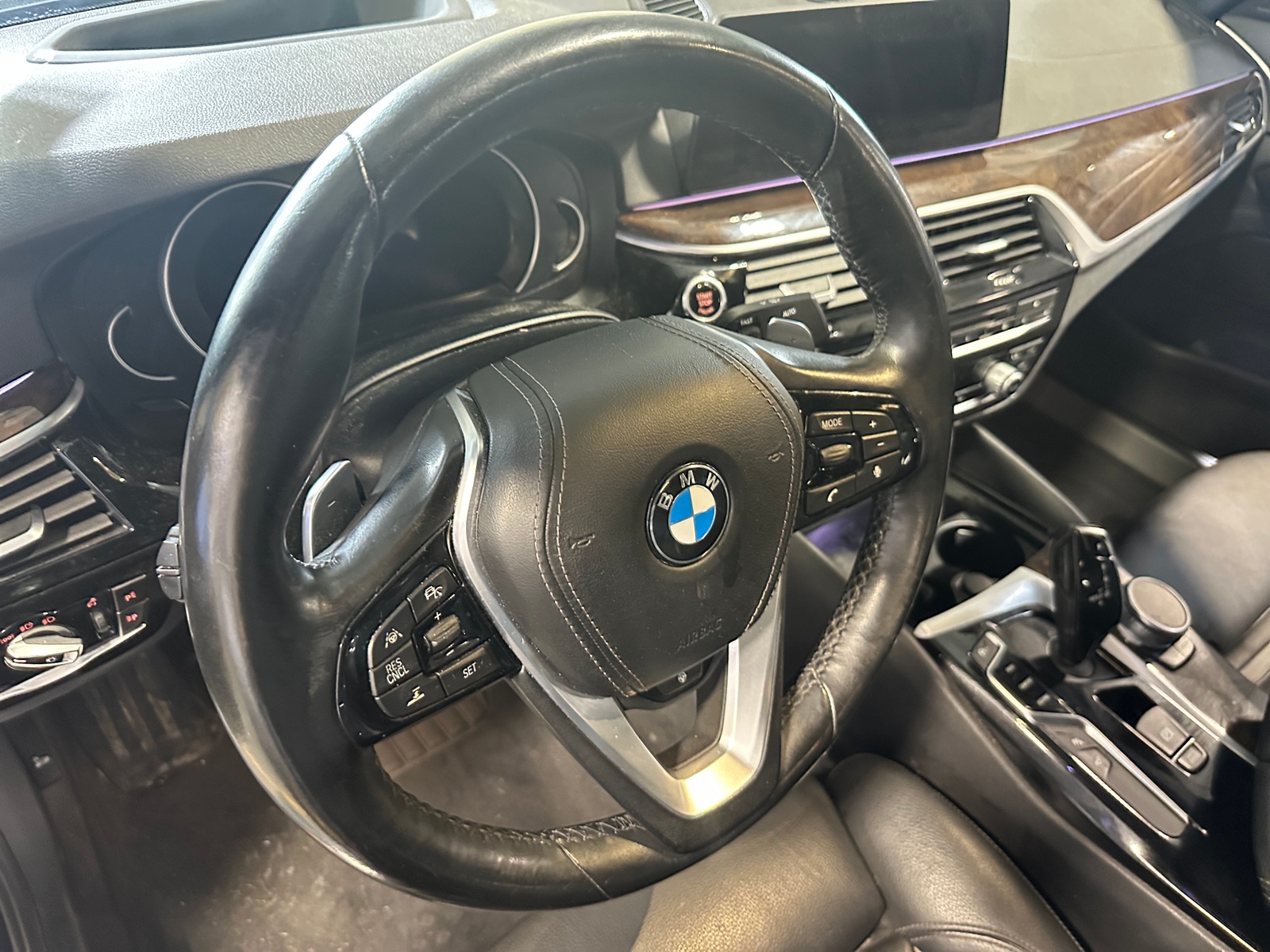 Thumbnail: 2017 BMW 5 Series - 4