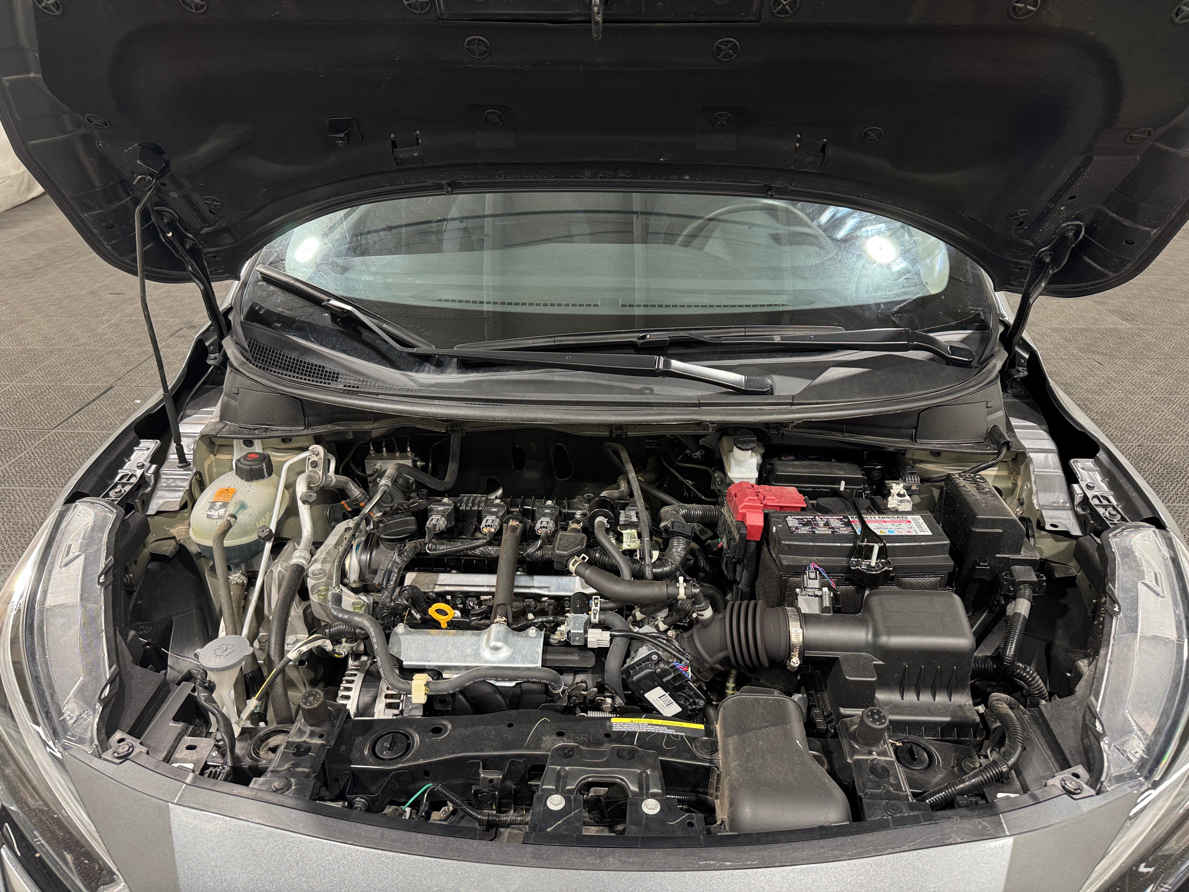 2025 Nissan Versa Sedan SV - Photo 5