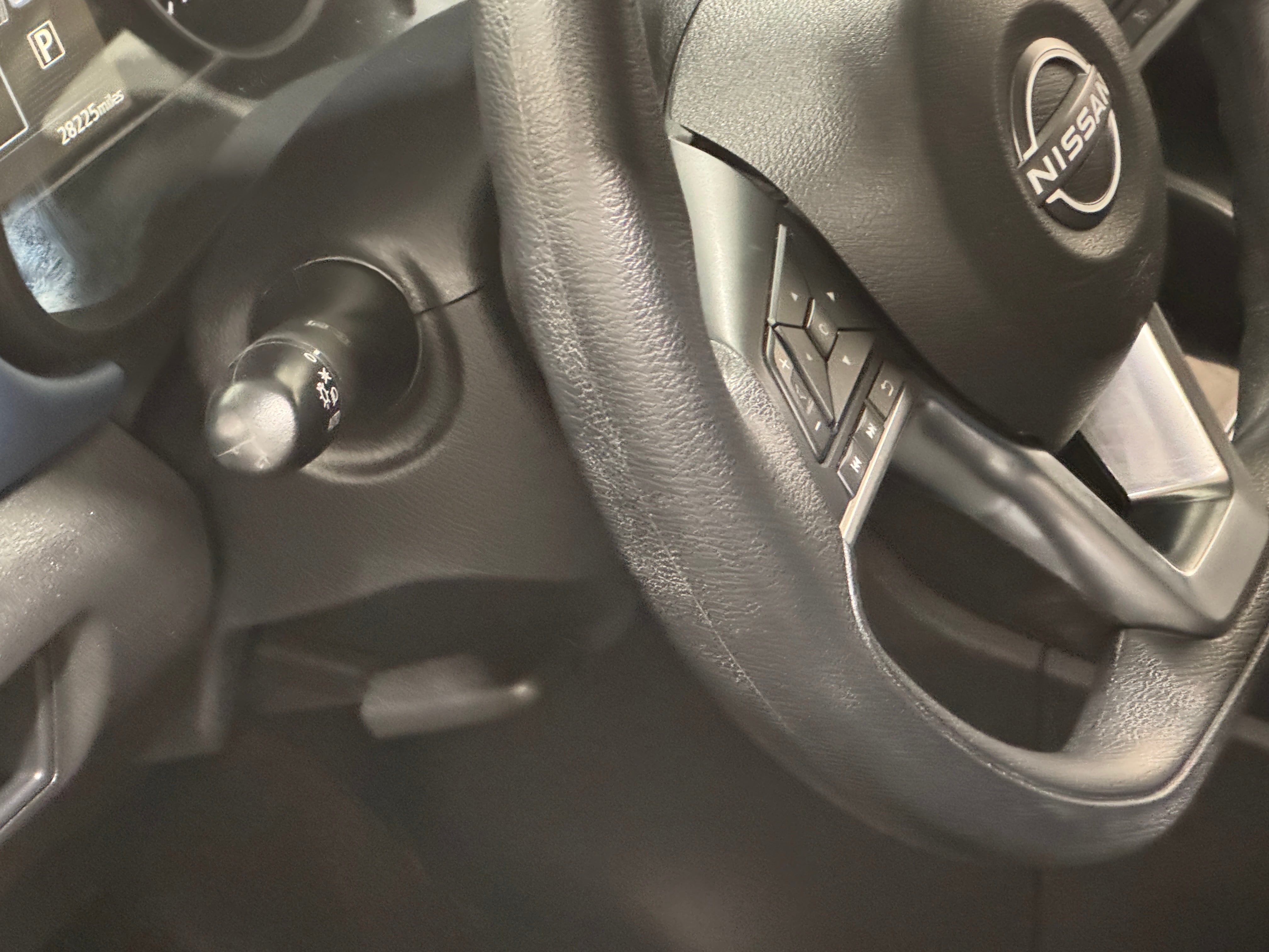2025 Nissan Versa Sedan SV - Photo 18