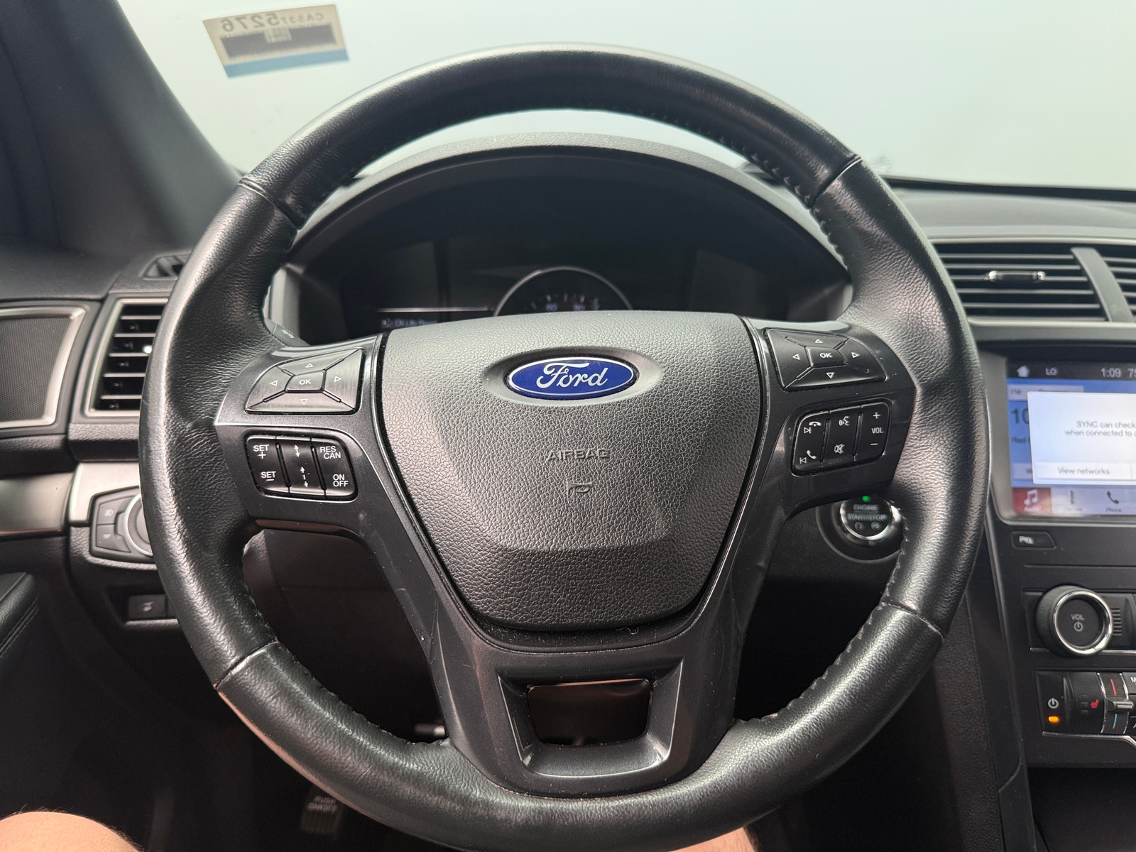 Thumbnail: 2019 Ford Explorer - 5