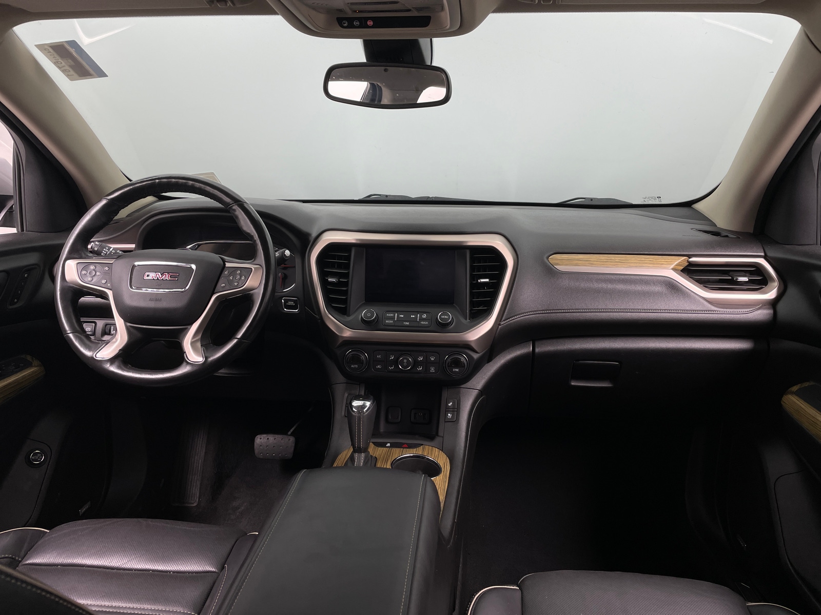 Thumbnail: 2017 GMC Acadia - 2