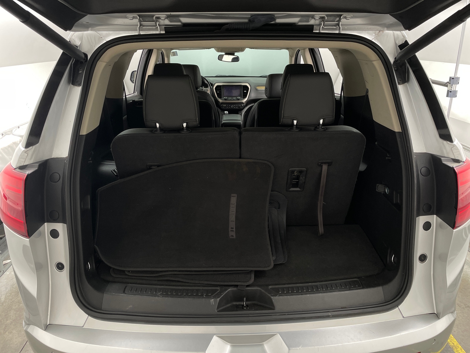 Thumbnail: 2017 GMC Acadia - 6