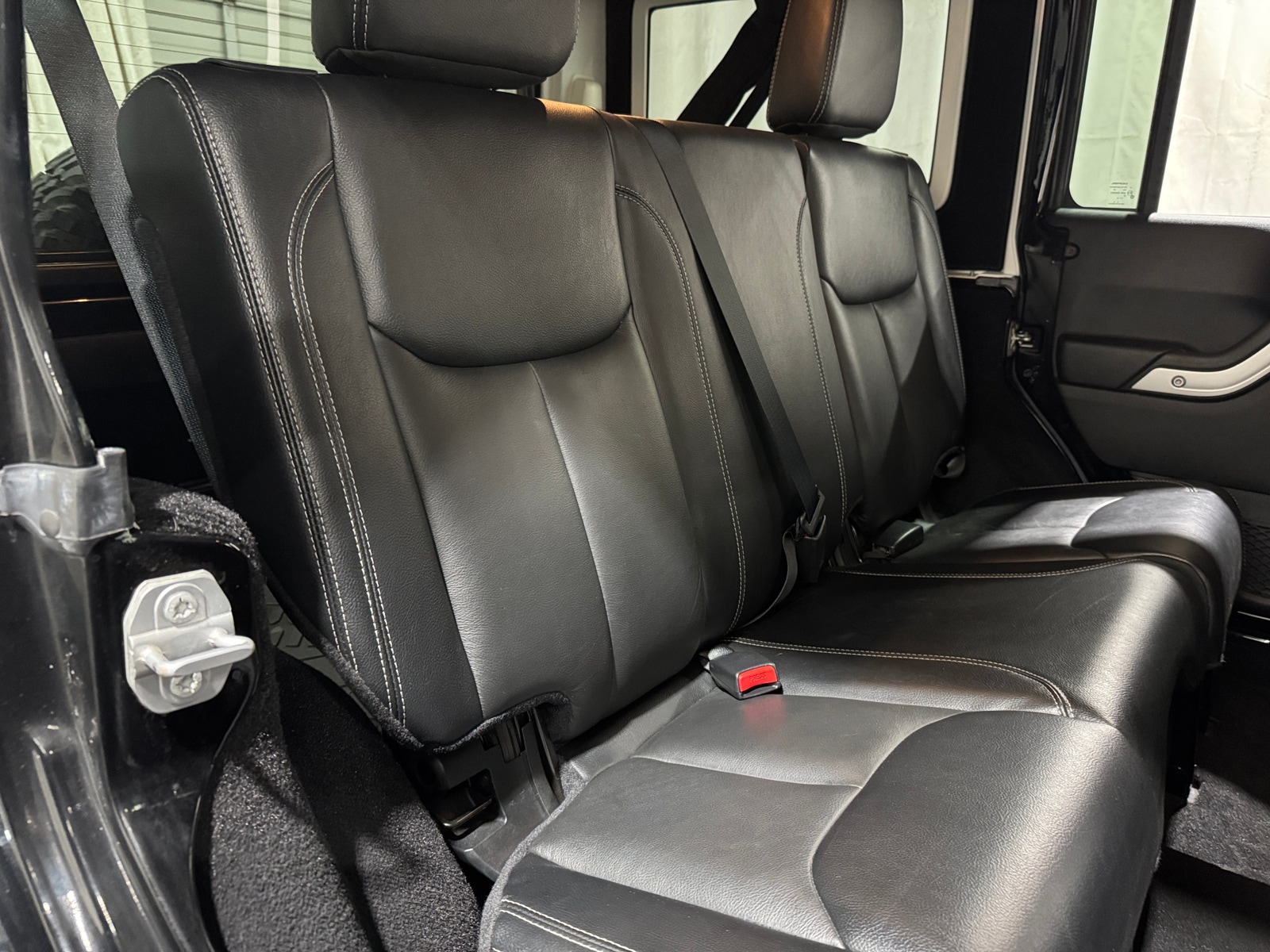 Thumbnail: 2016 Jeep Wrangler - 5