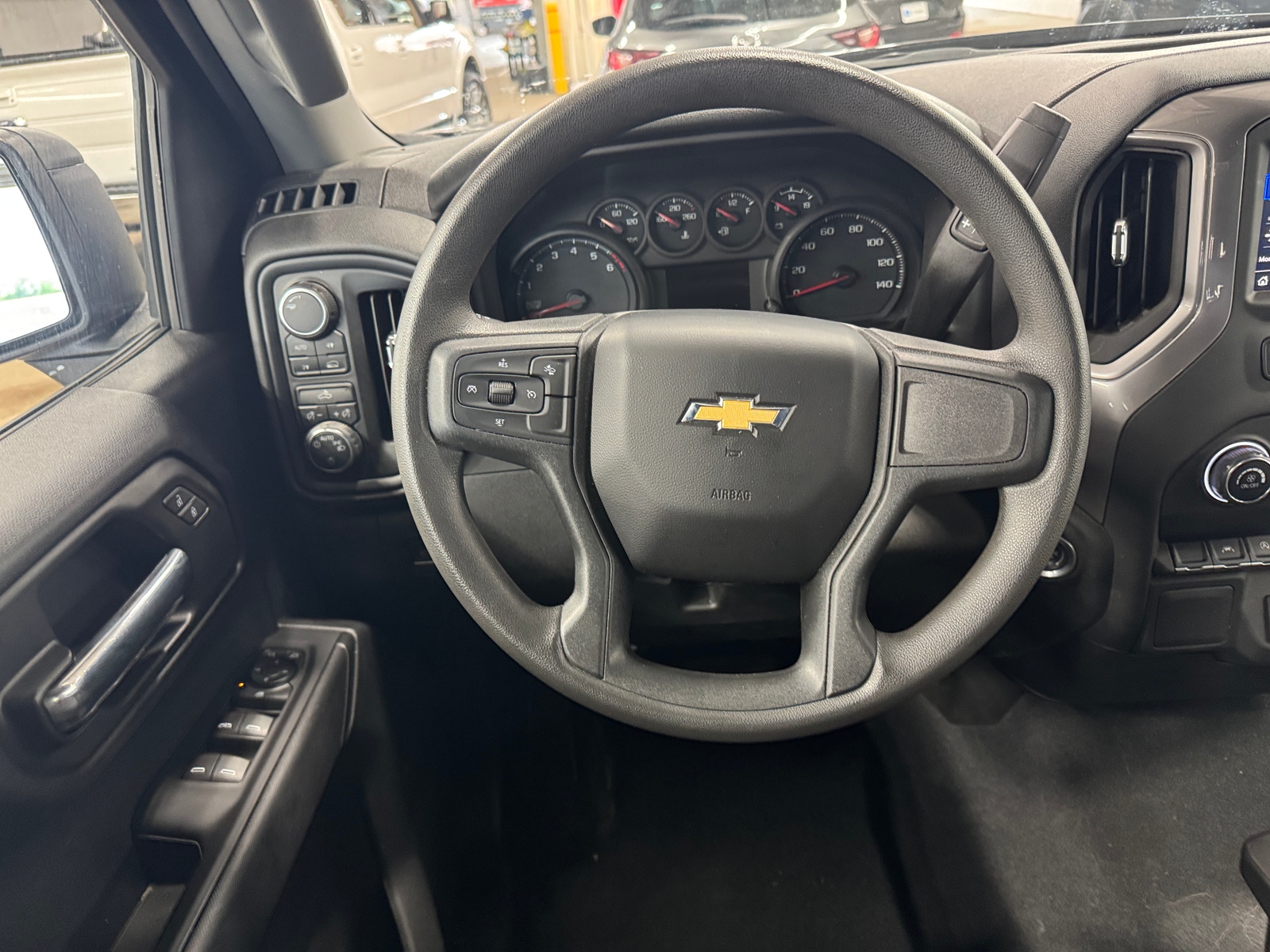 Thumbnail: 2023 Chevrolet Silverado 1500 - 5