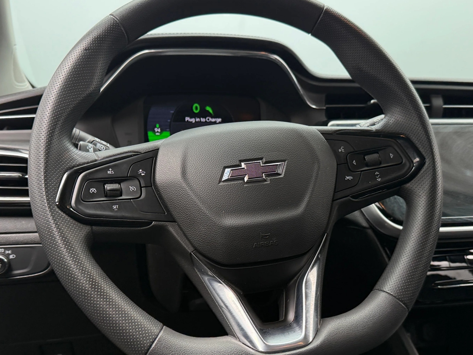 Thumbnail: 2023 Chevrolet Bolt EUV - 5