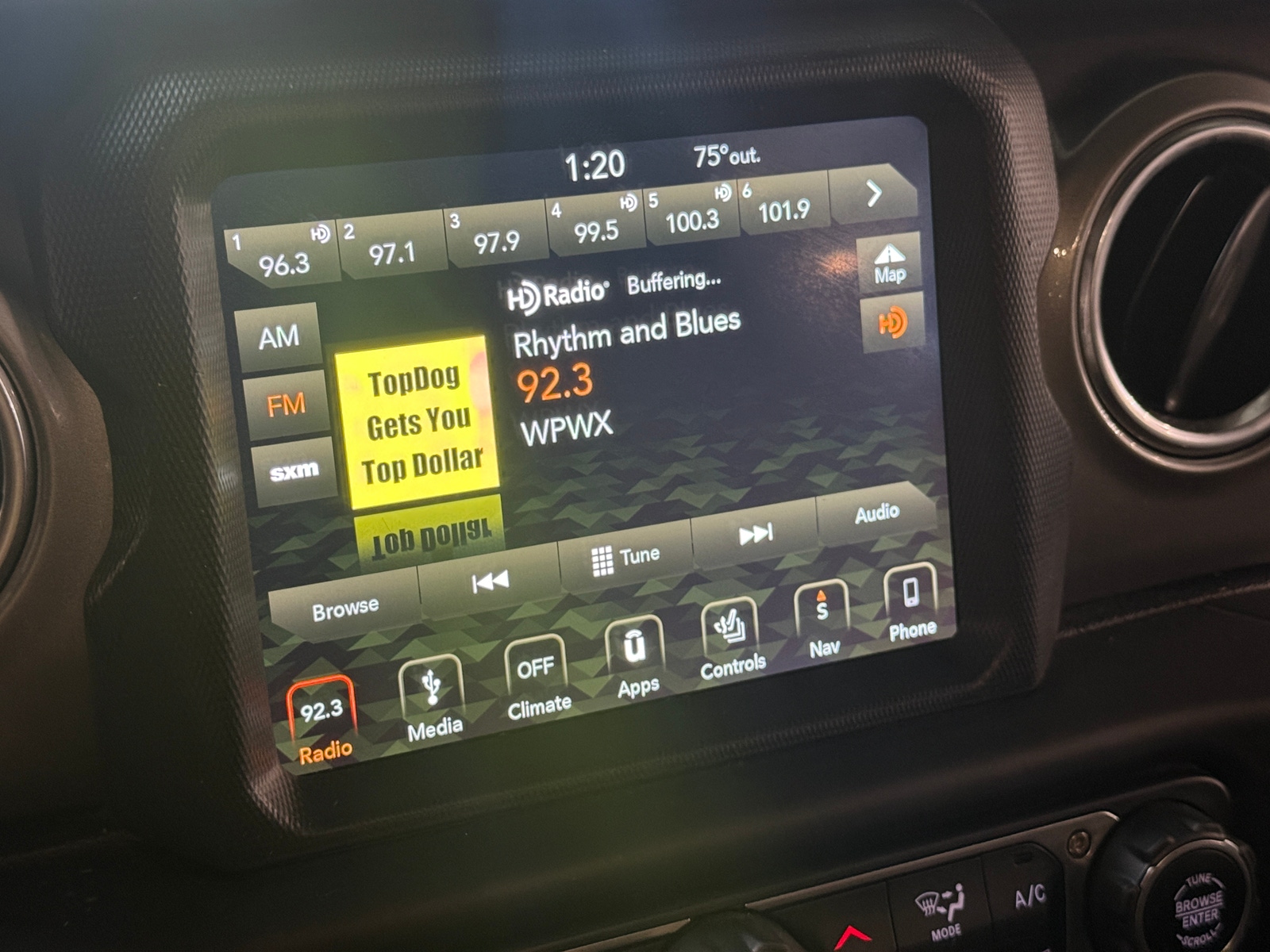 Thumbnail: 2019 Jeep Wrangler - 4