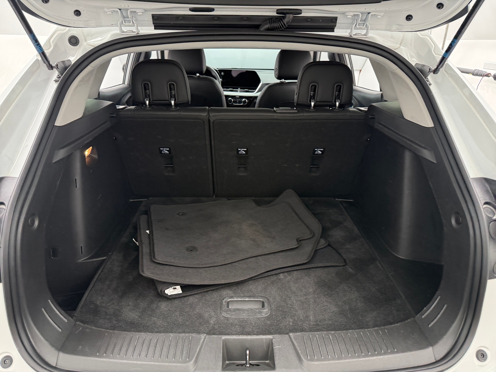Thumbnail: 2025 Chevrolet Trax - 7