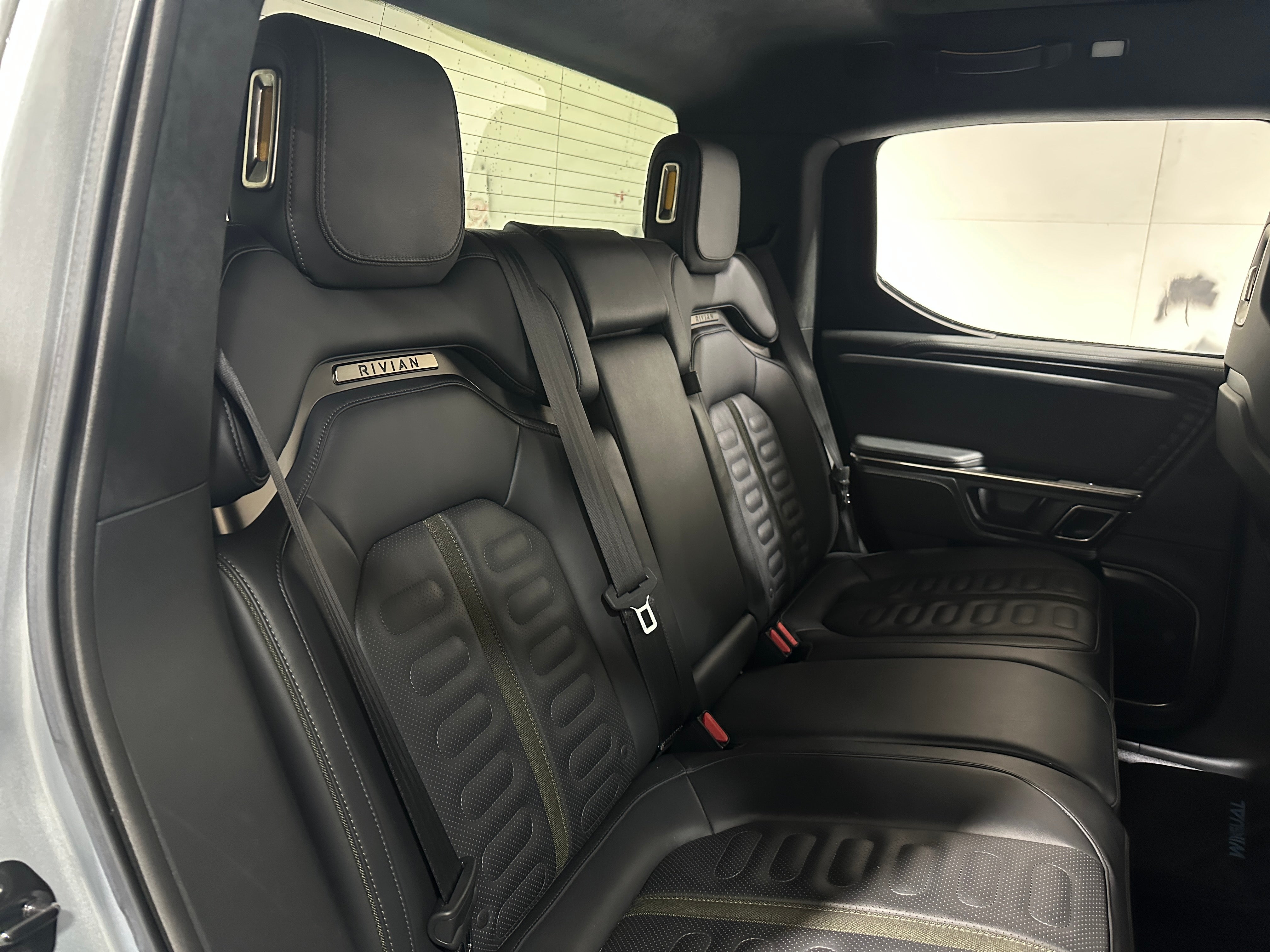 2023 Rivian R1T