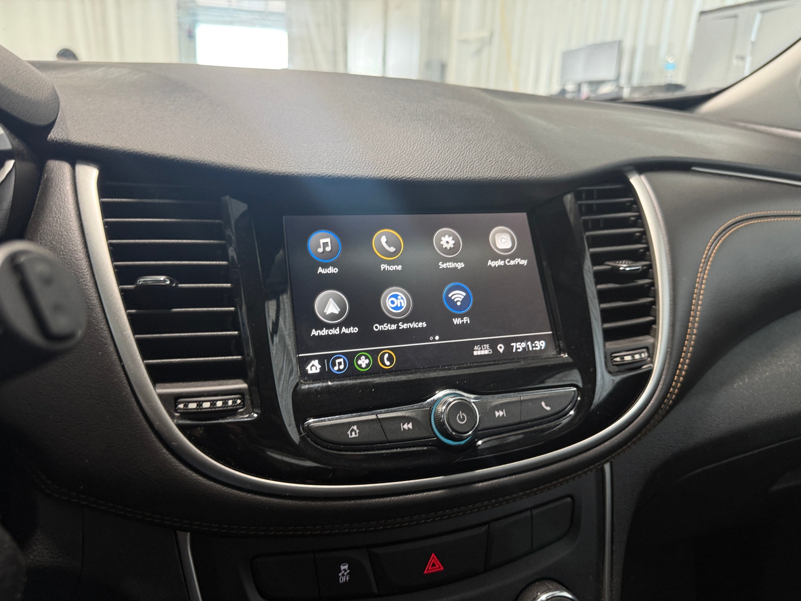 Thumbnail: 2019 Chevrolet Trax - 4