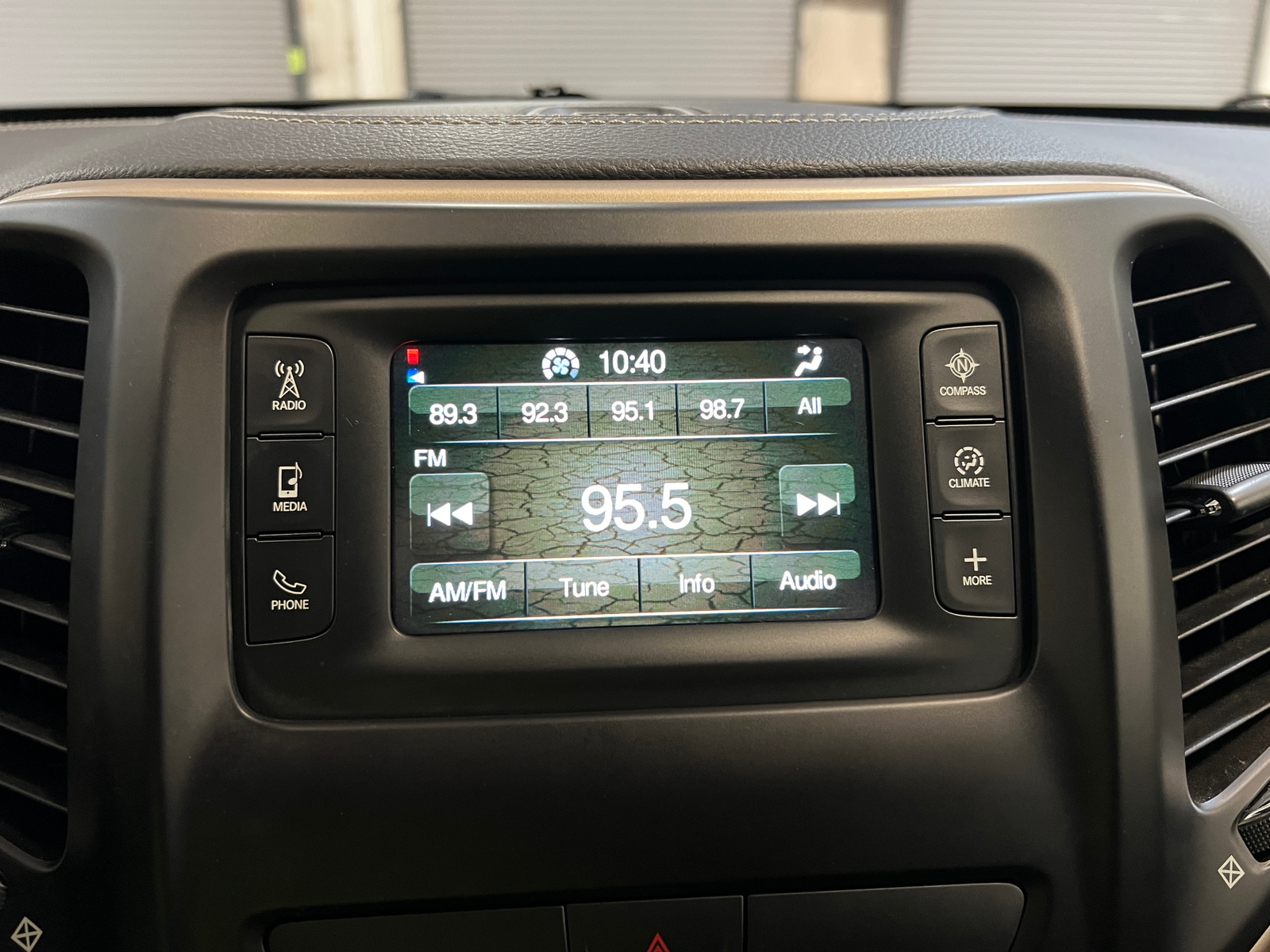 Thumbnail: 2015 Jeep Cherokee - 4
