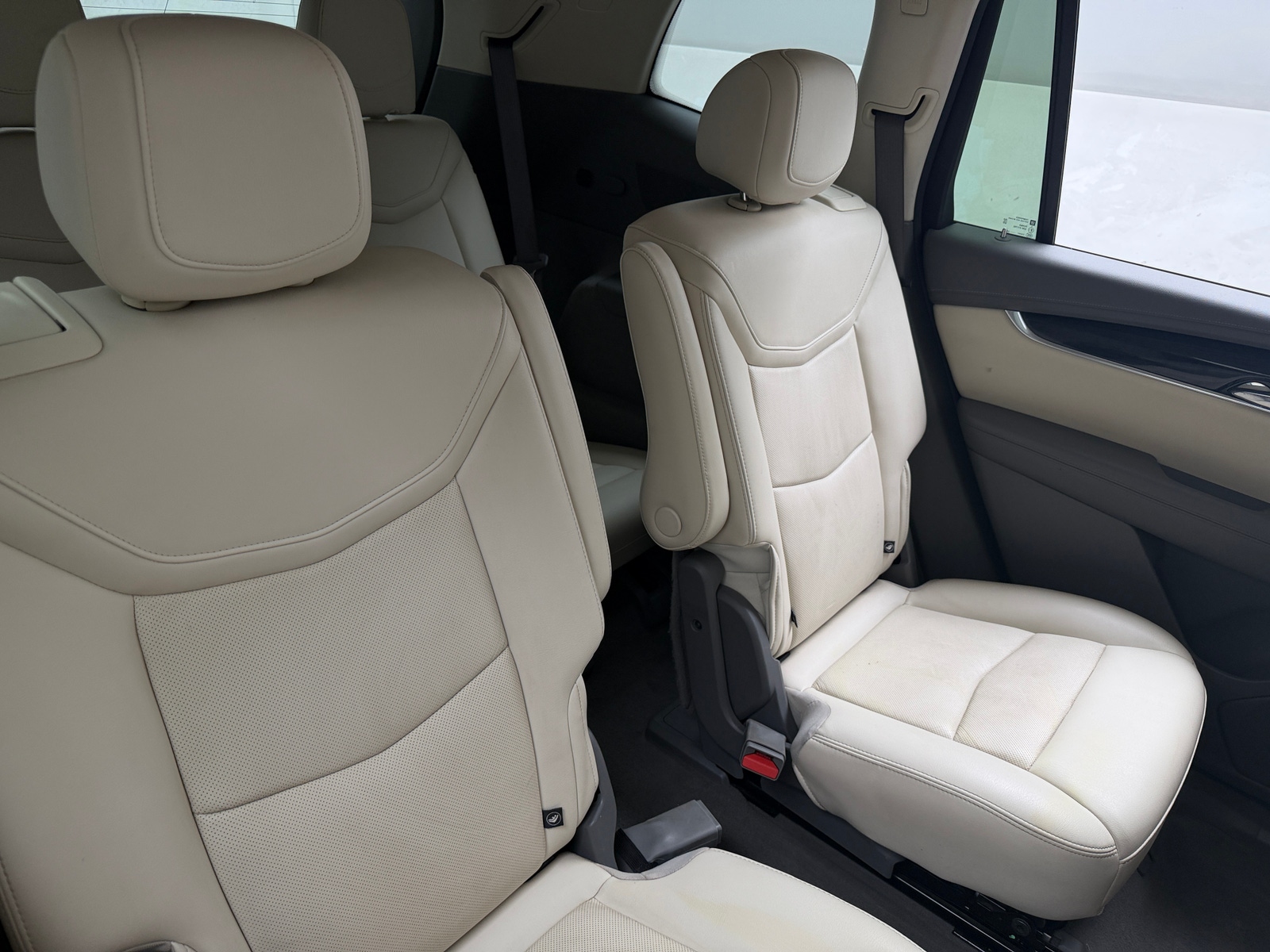 Thumbnail: 2021 Cadillac XT6 - 5