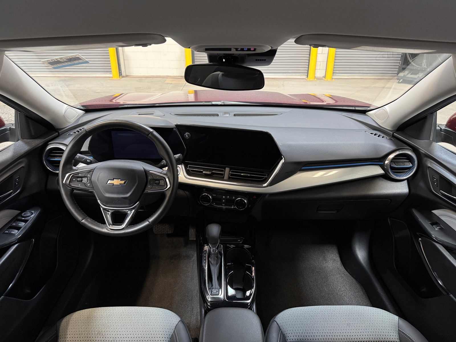 Thumbnail: 2025 Chevrolet Trax - 3
