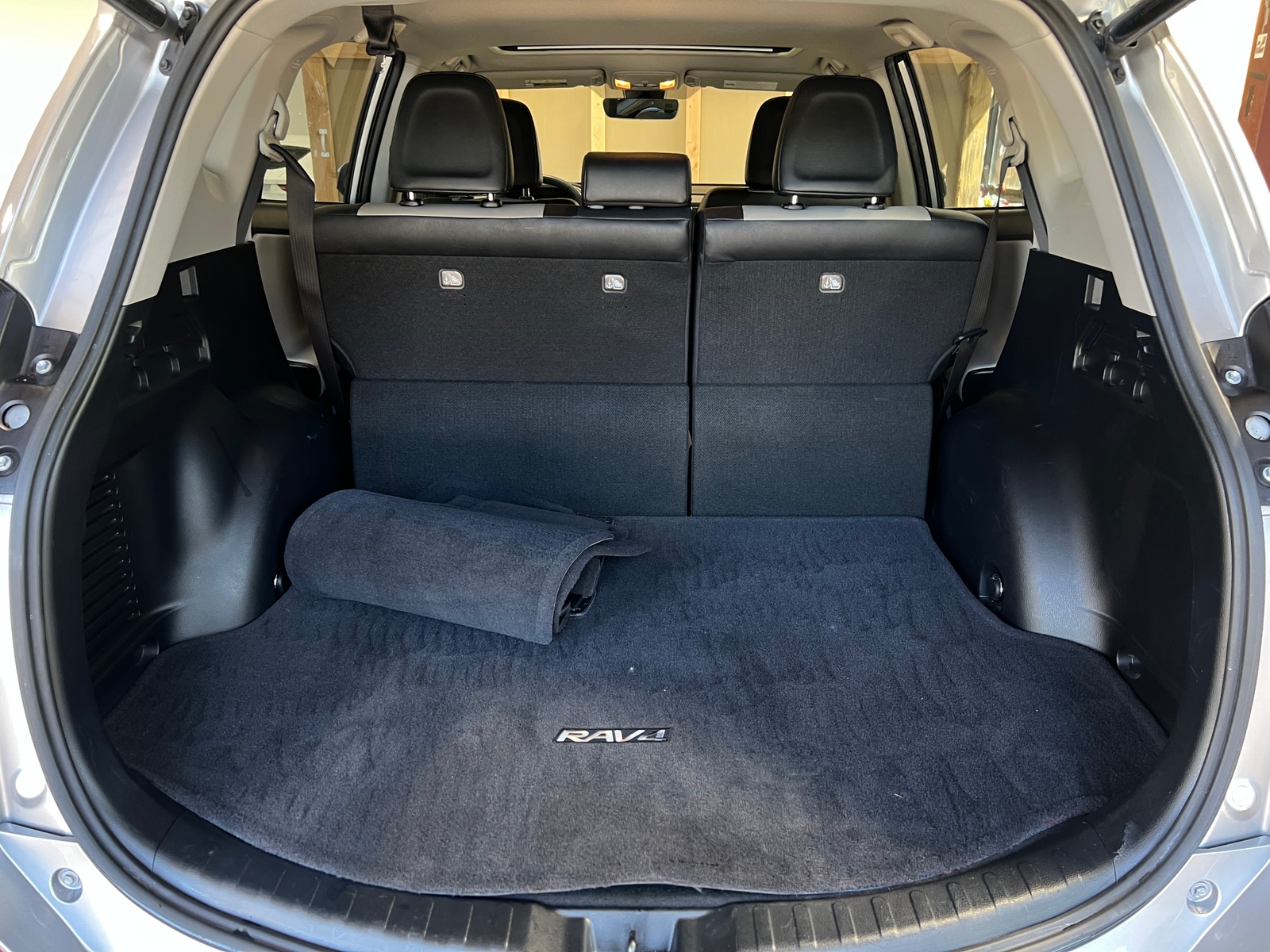 Thumbnail: 2018 Toyota RAV4 - 6