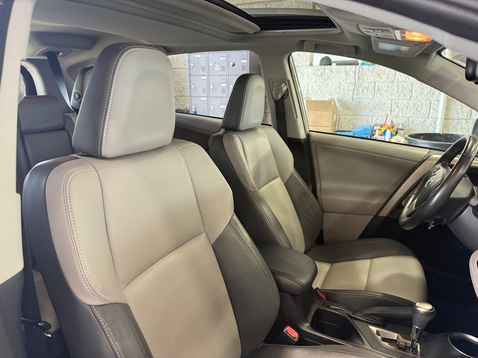 Thumbnail: 2013 Toyota RAV4 - 2