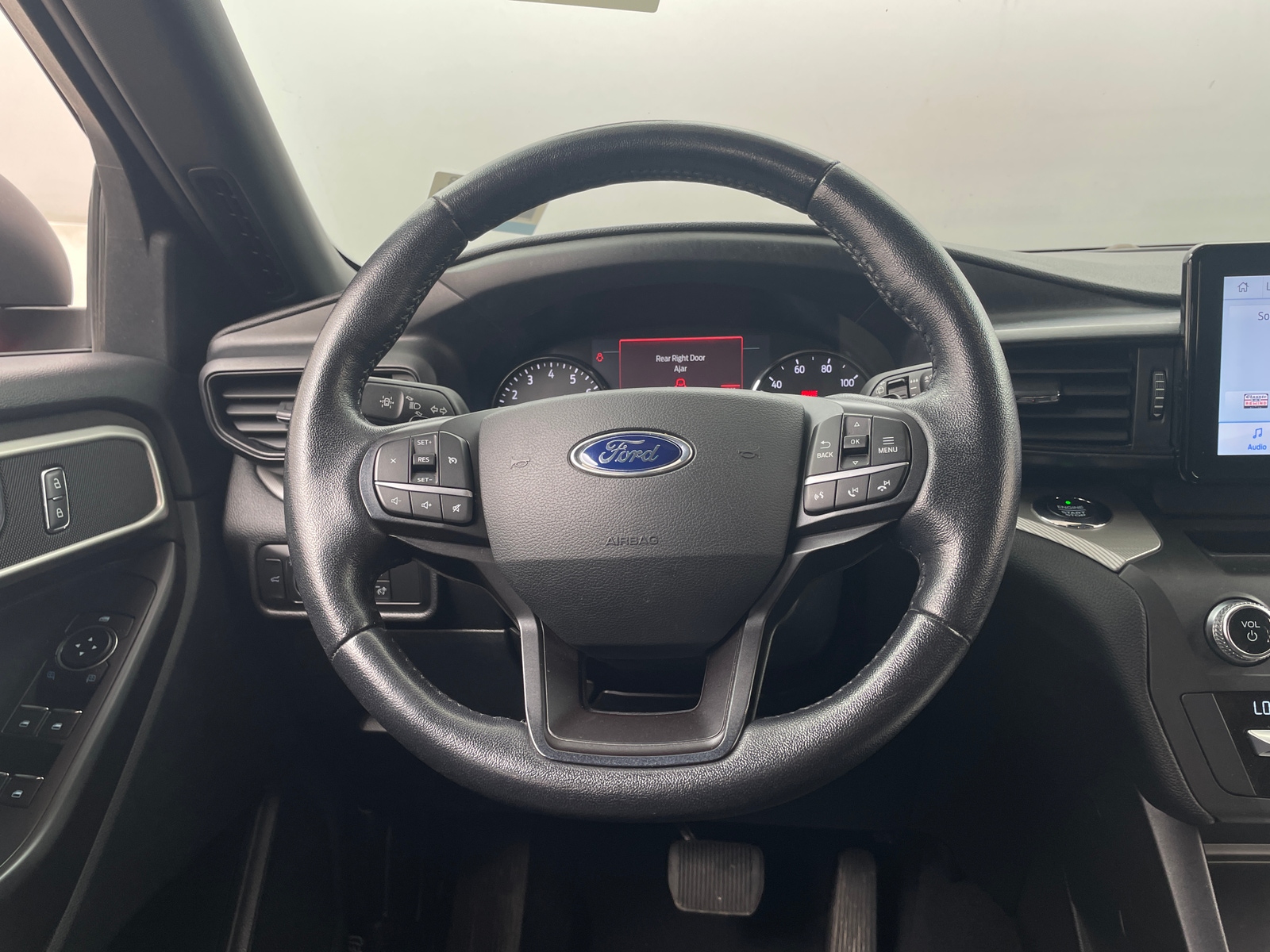 Thumbnail: 2020 Ford Explorer - 5