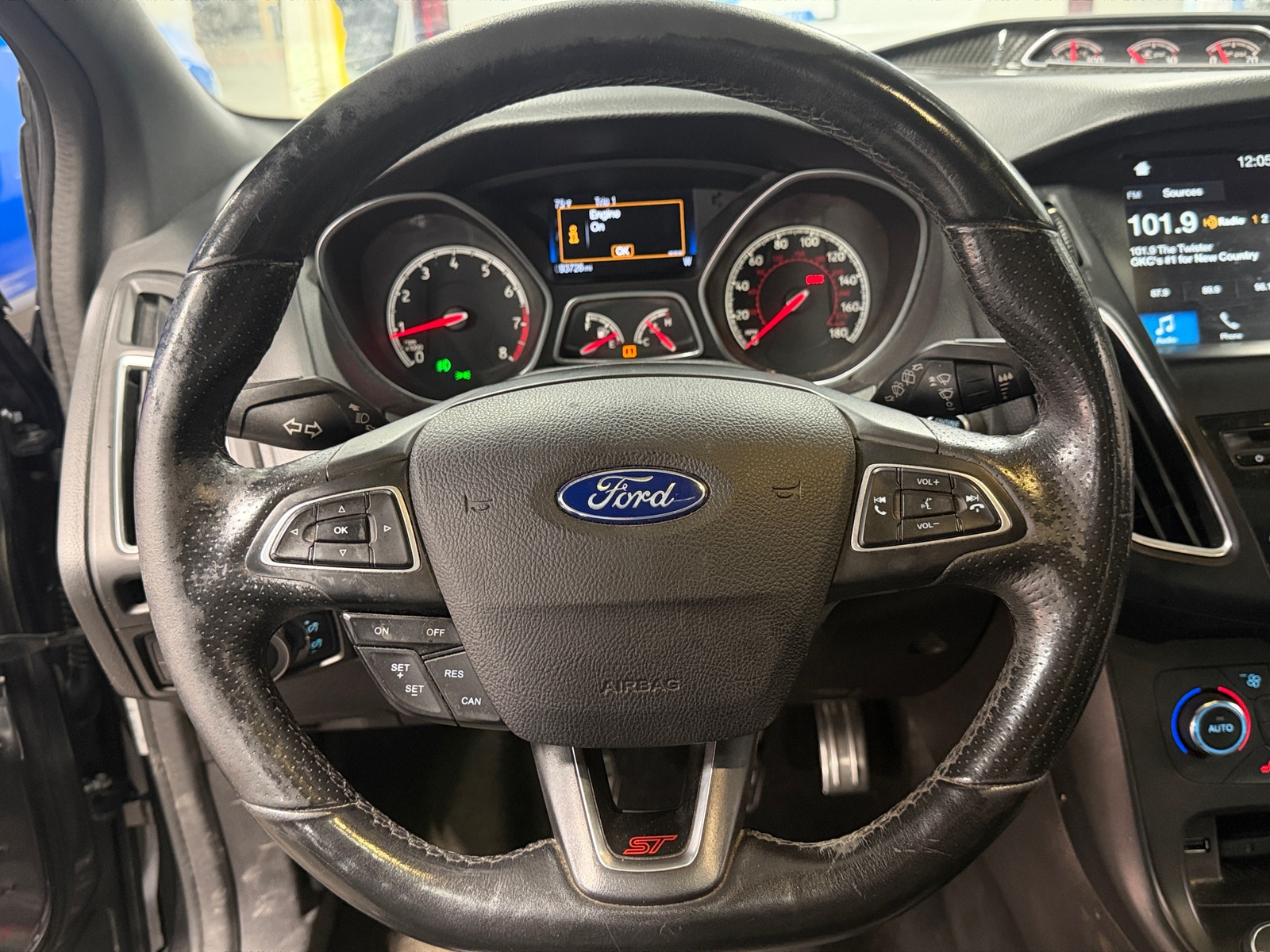 Thumbnail: 2016 Ford Focus - 5