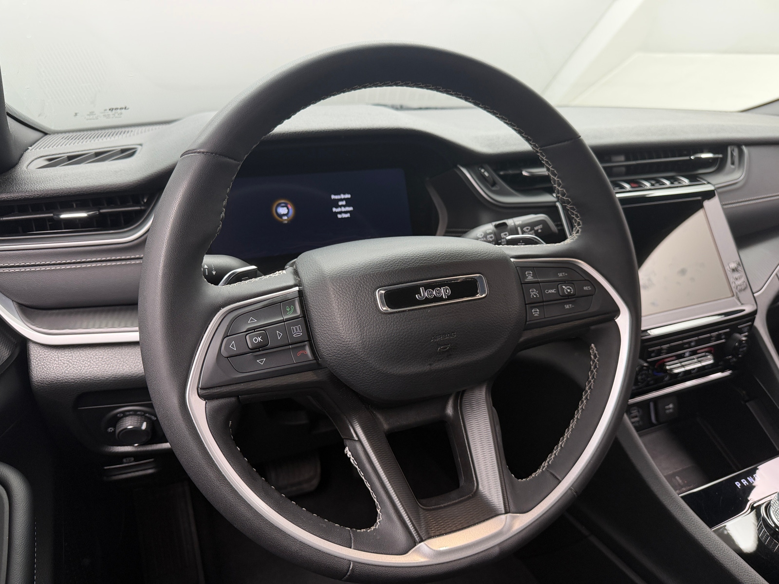 Thumbnail: 2024 Jeep Grand Cherokee L - 5