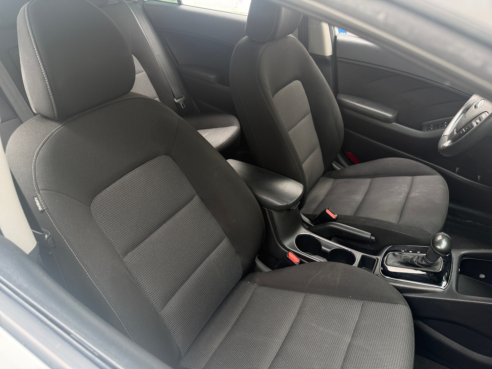 Thumbnail: 2017 Kia Forte - 2