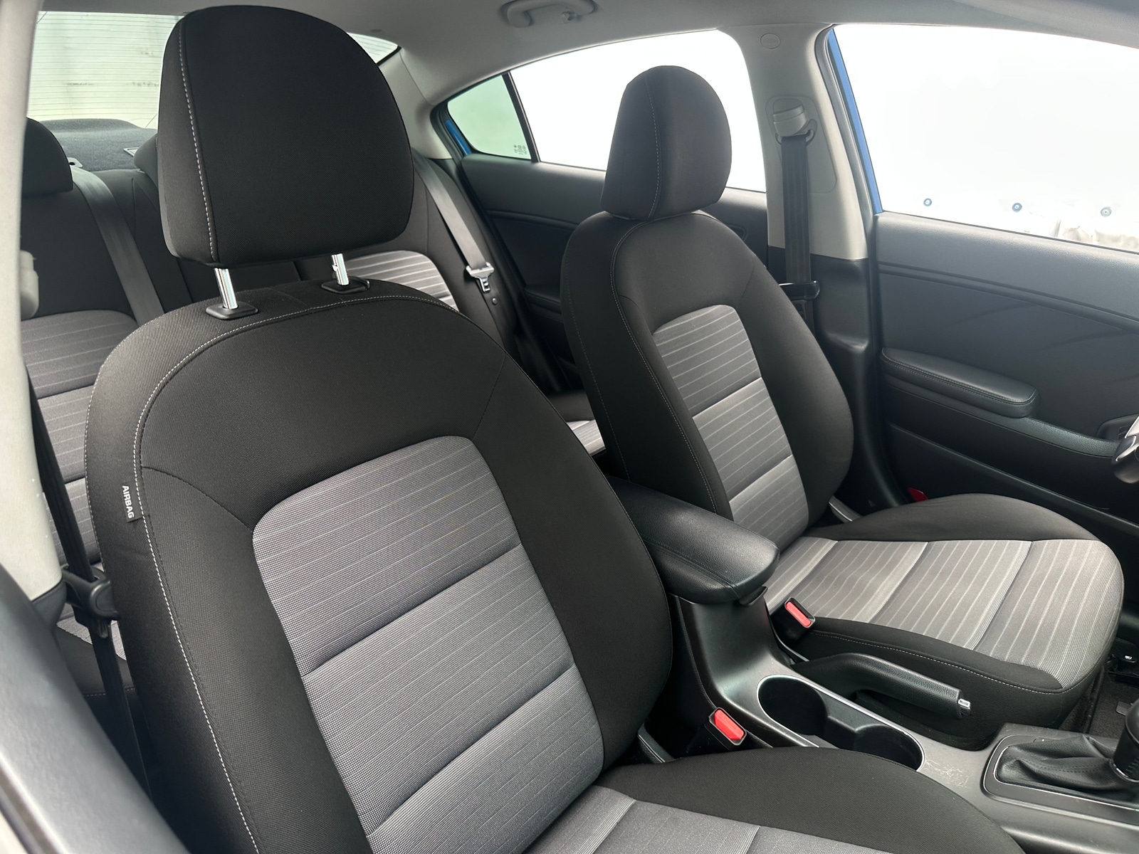 Thumbnail: 2015 Kia Forte - 2