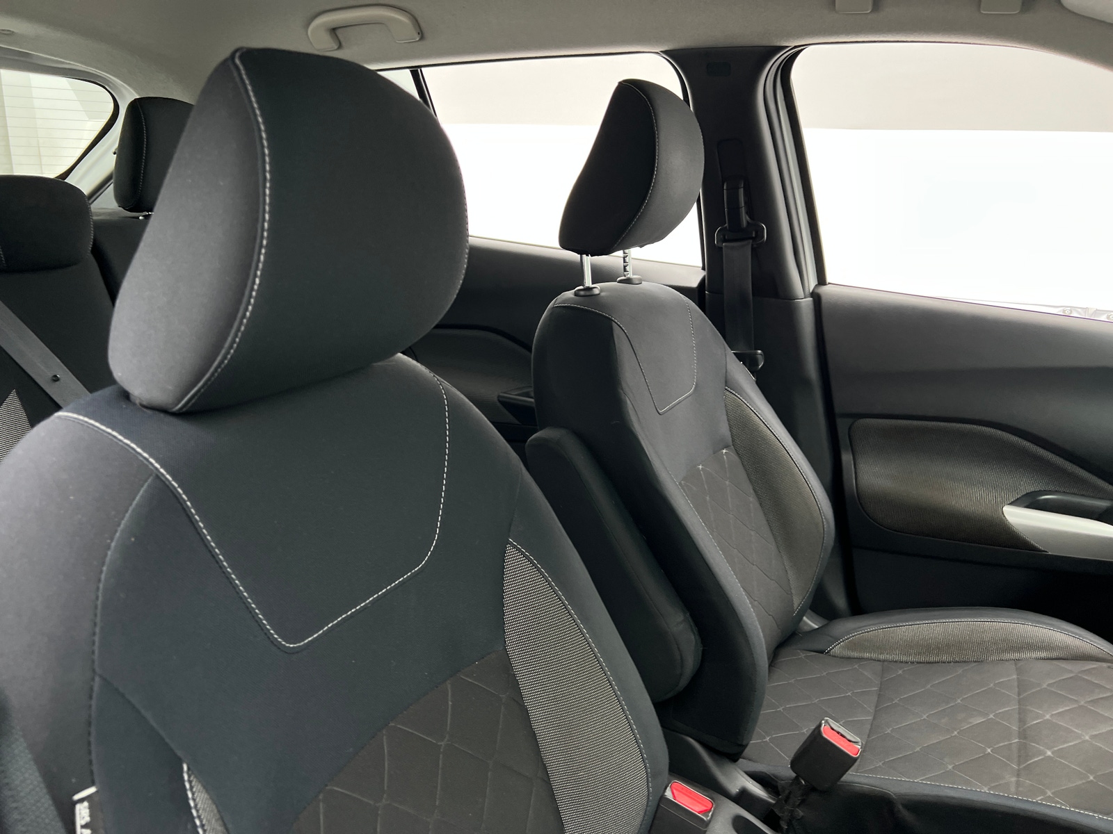 Thumbnail: 2018 Nissan Kicks - 2