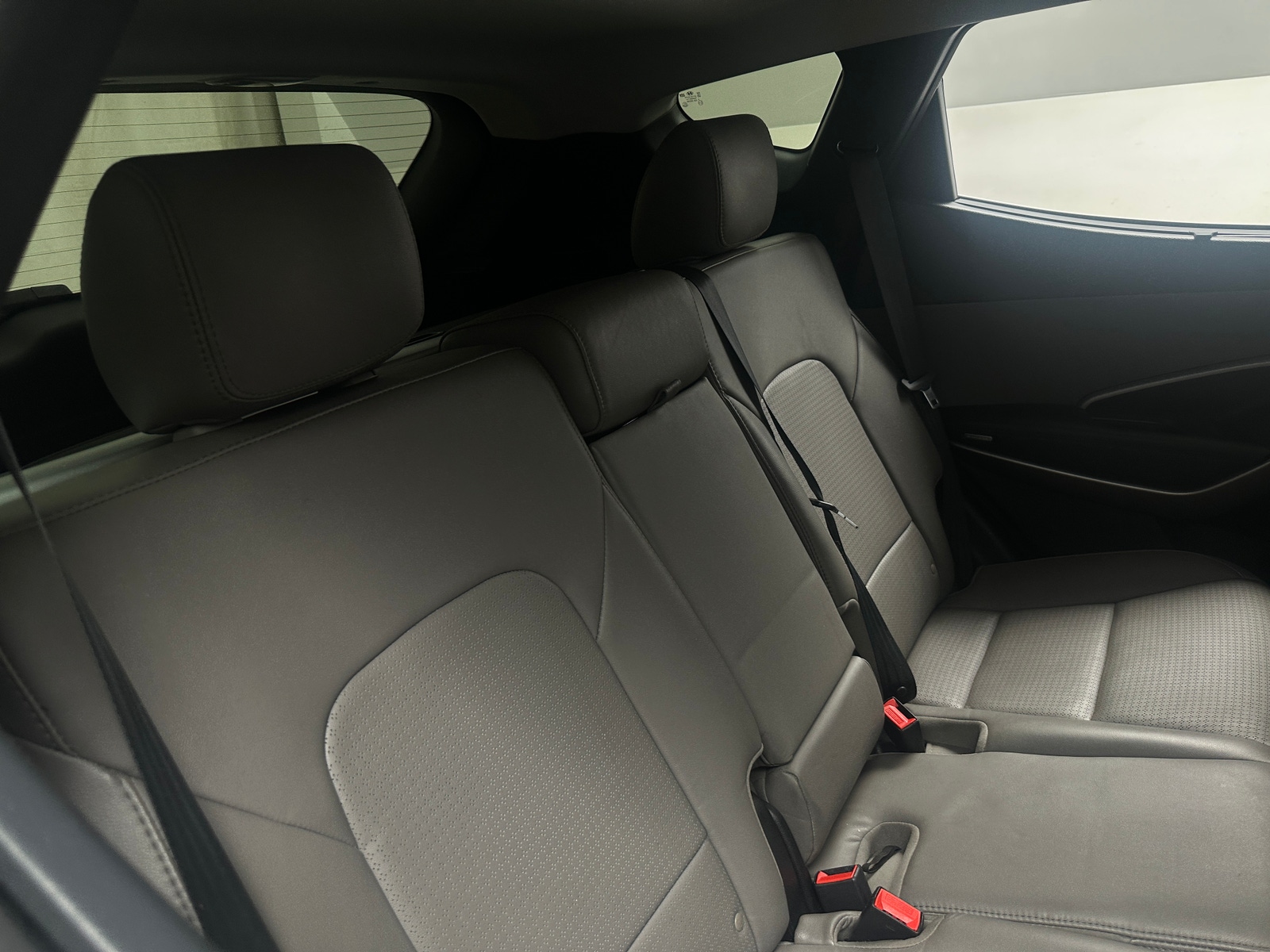 Thumbnail: 2016 Hyundai Santa Fe - 5