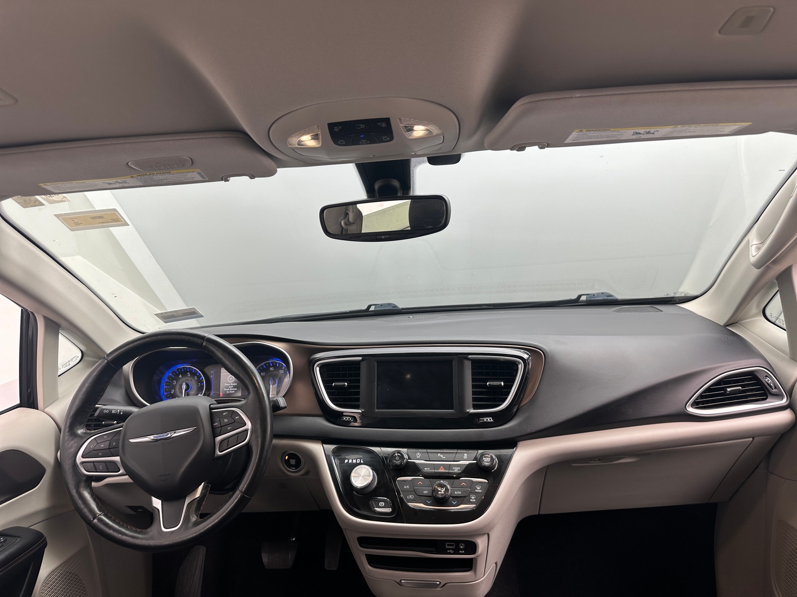 Thumbnail: 2019 Chrysler Pacifica - 2