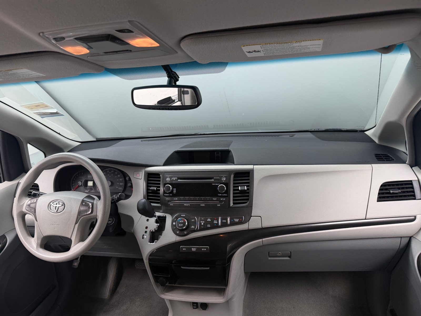 Thumbnail: 2013 Toyota Sienna - 3