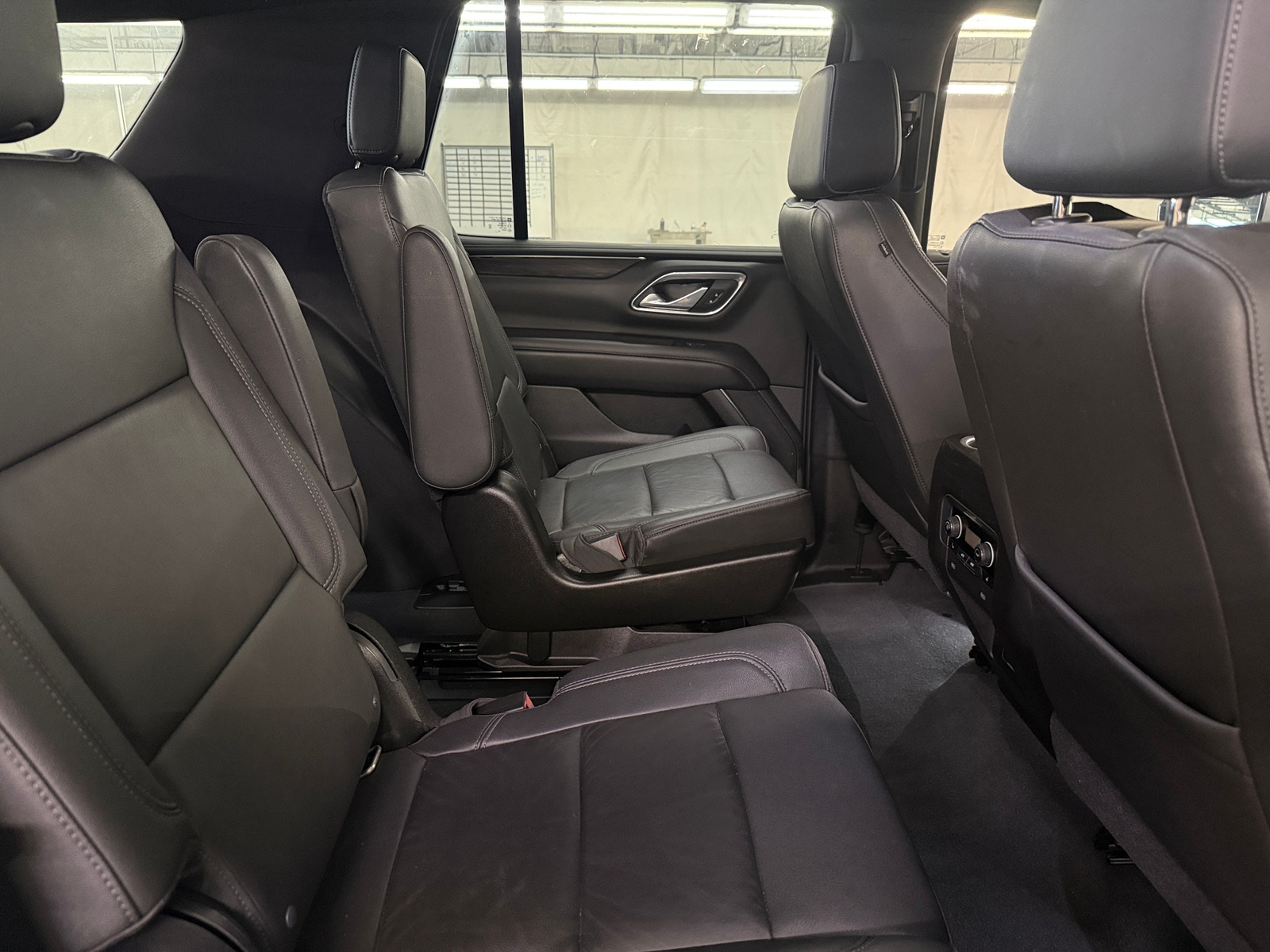 Thumbnail: 2021 Chevrolet Tahoe - 5