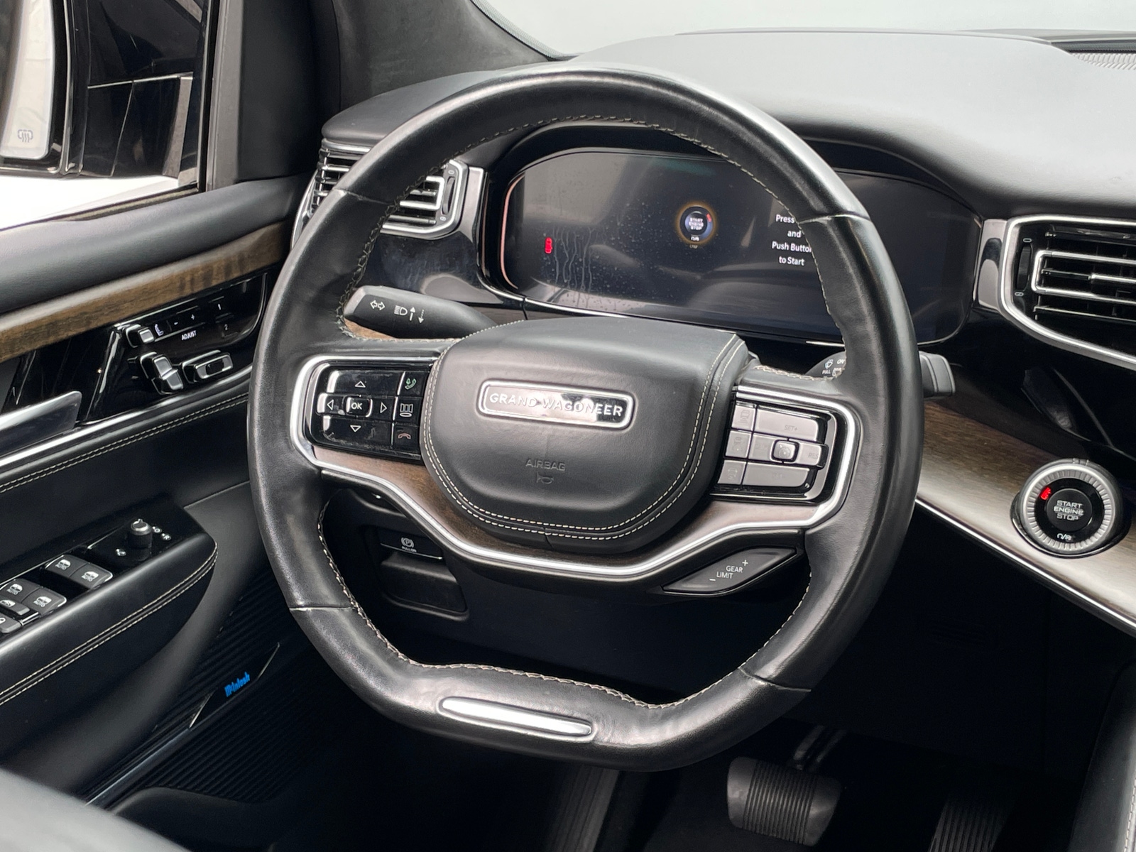 Thumbnail: 2023 Jeep Grand Wagoneer - 4