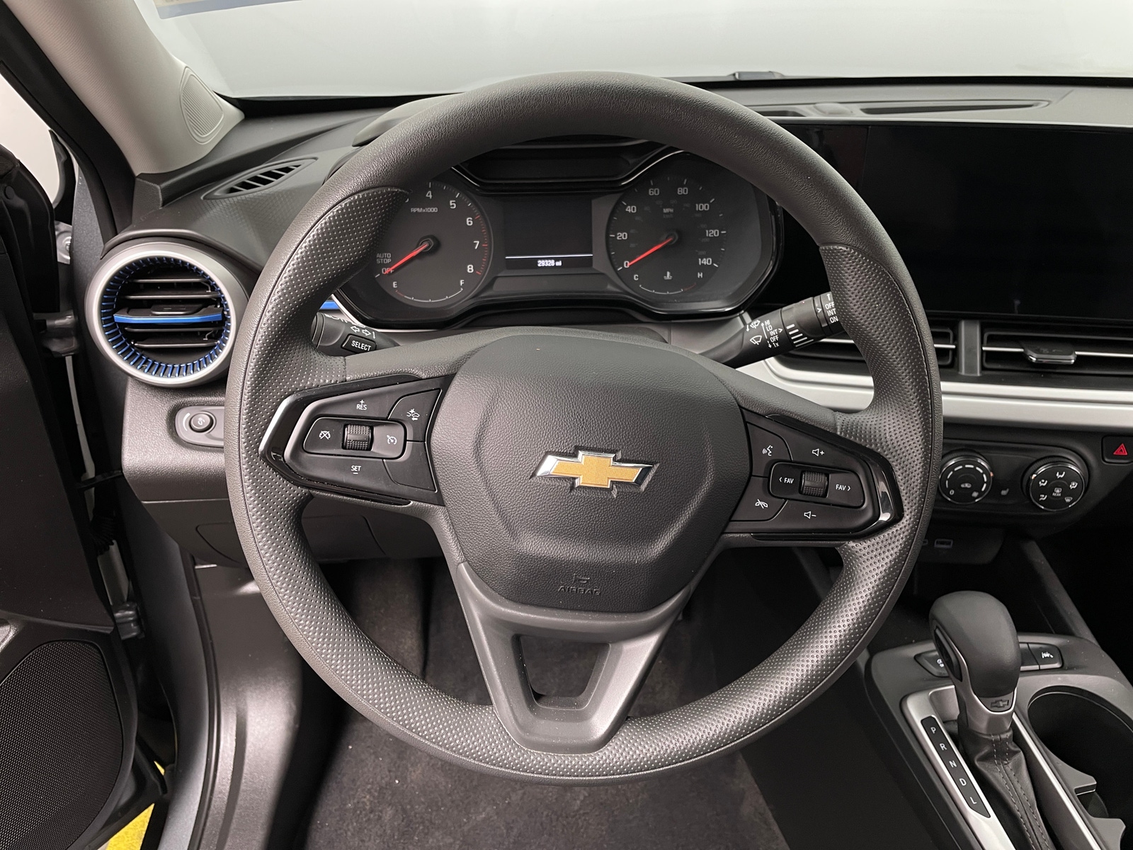 Thumbnail: 2025 Chevrolet Trax - 5