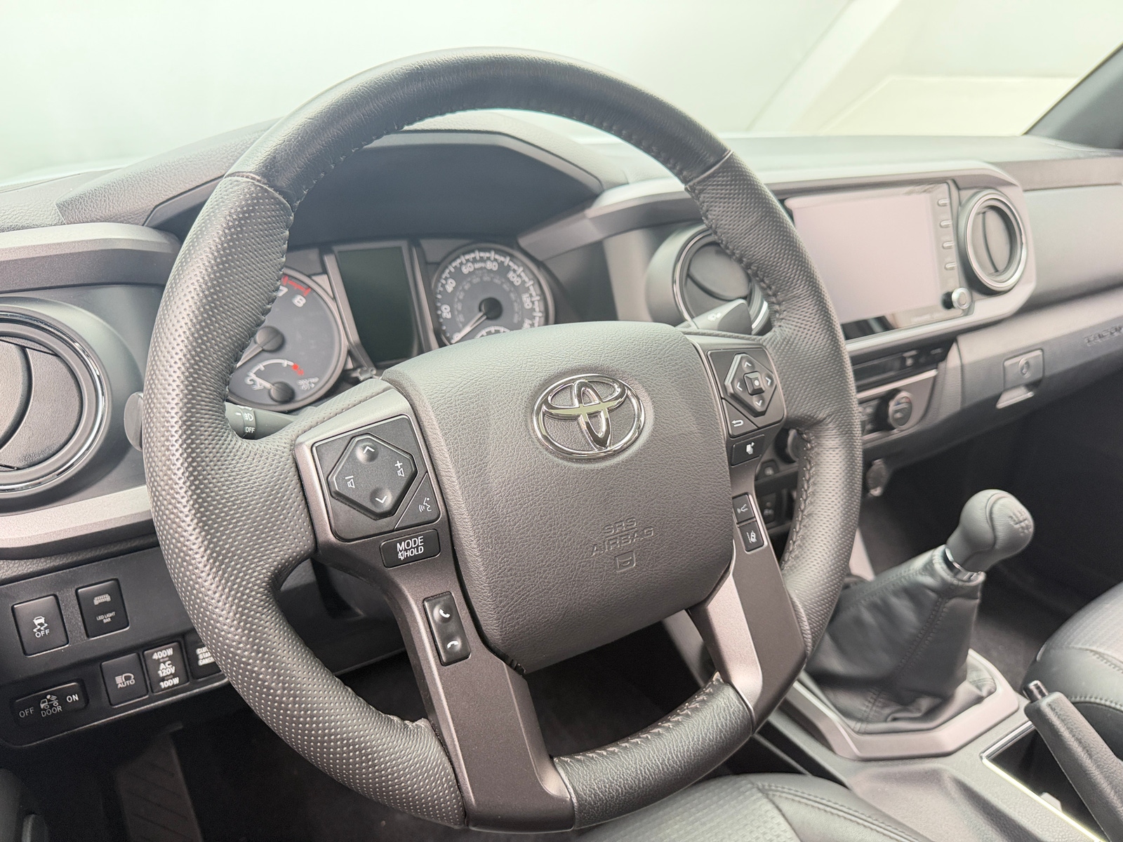 Thumbnail: 2022 Toyota Tacoma - 5