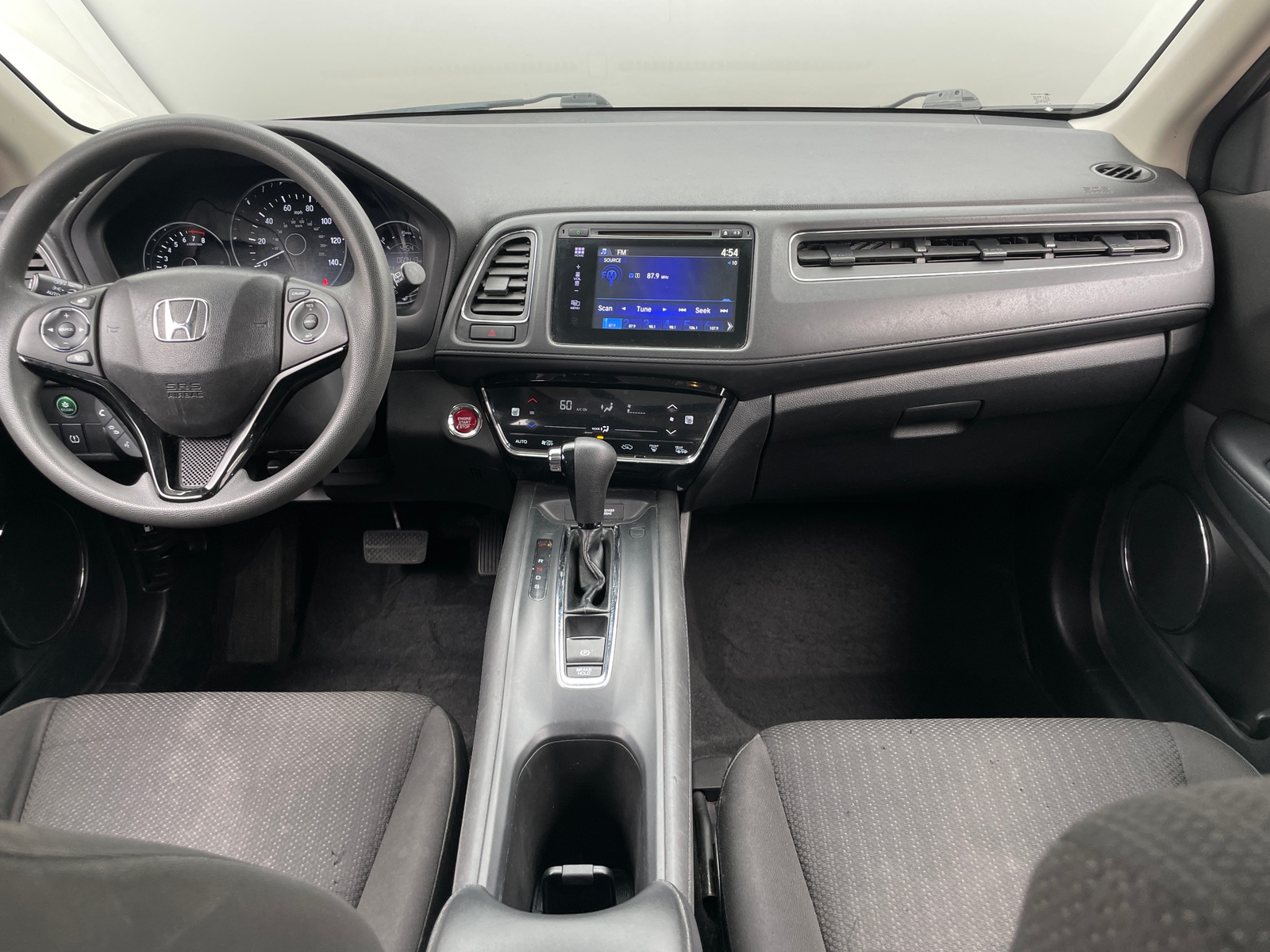 Thumbnail: 2016 Honda HR-V - 3