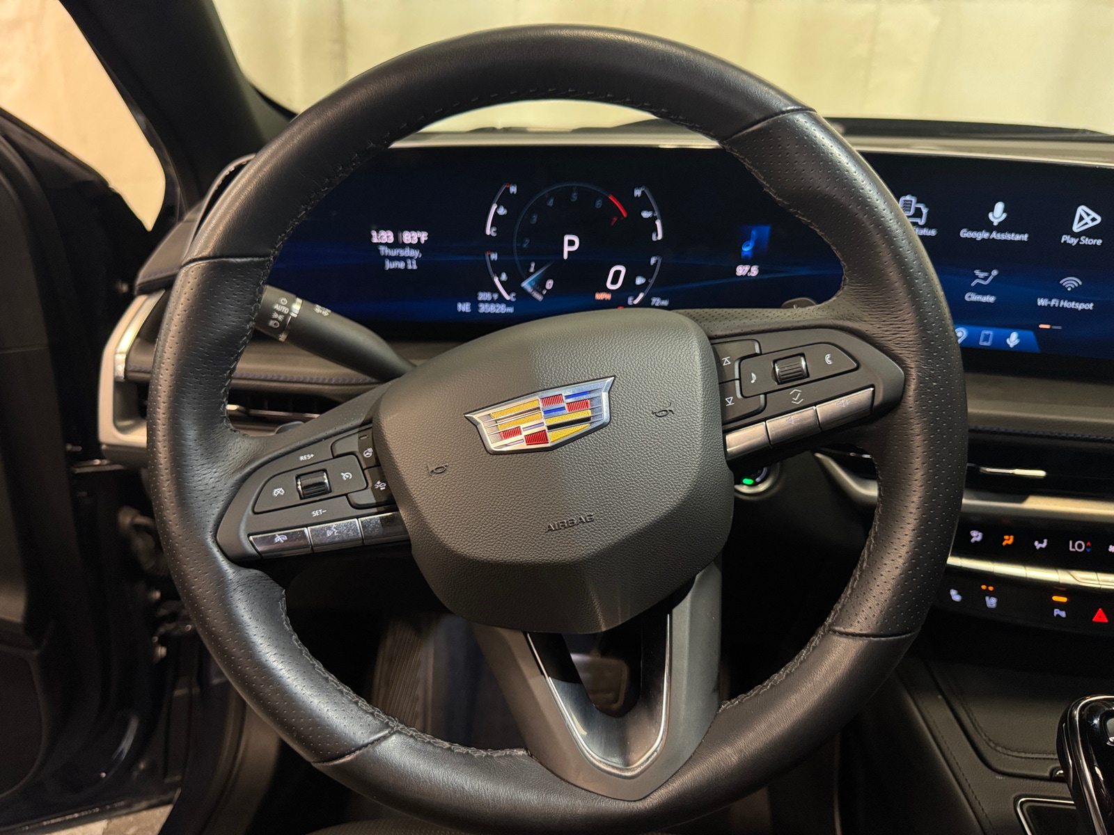 Thumbnail: 2024 Cadillac XT4 - 4