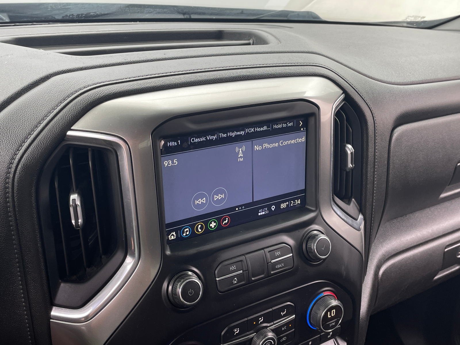 Thumbnail: 2019 Chevrolet Silverado 1500 - 4