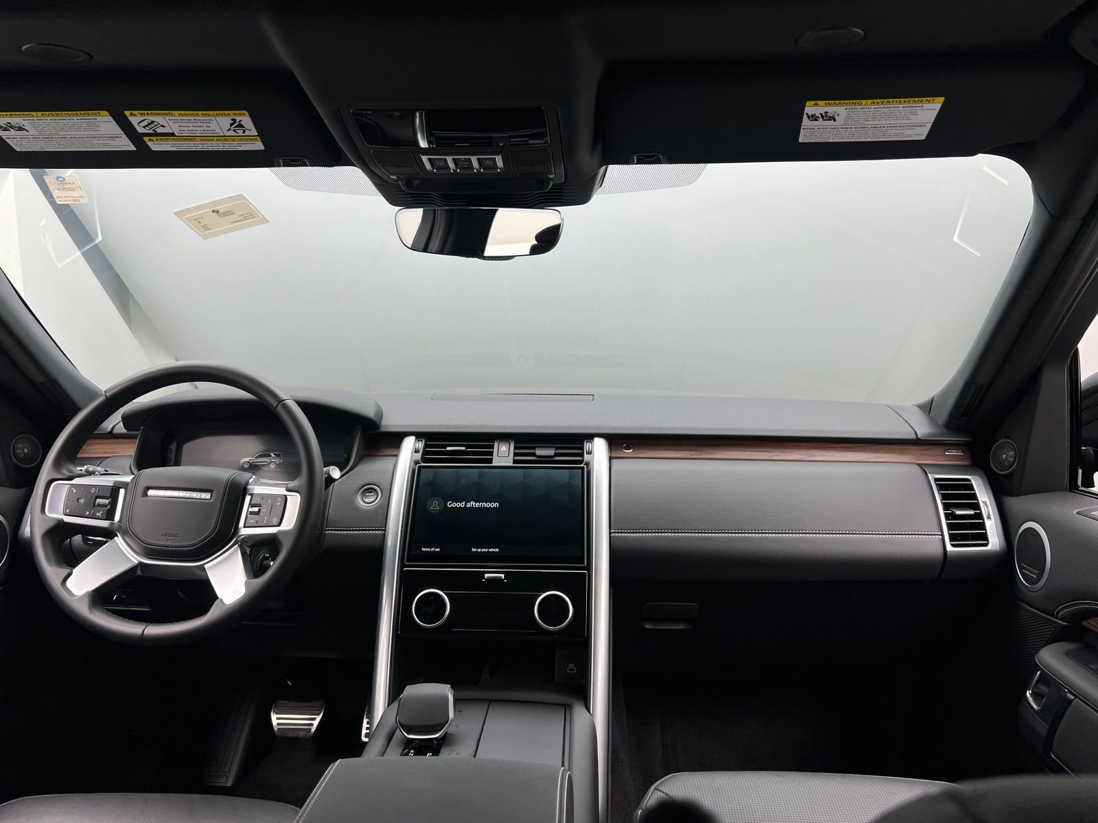 Thumbnail: 2025 Land Rover Discovery - 2
