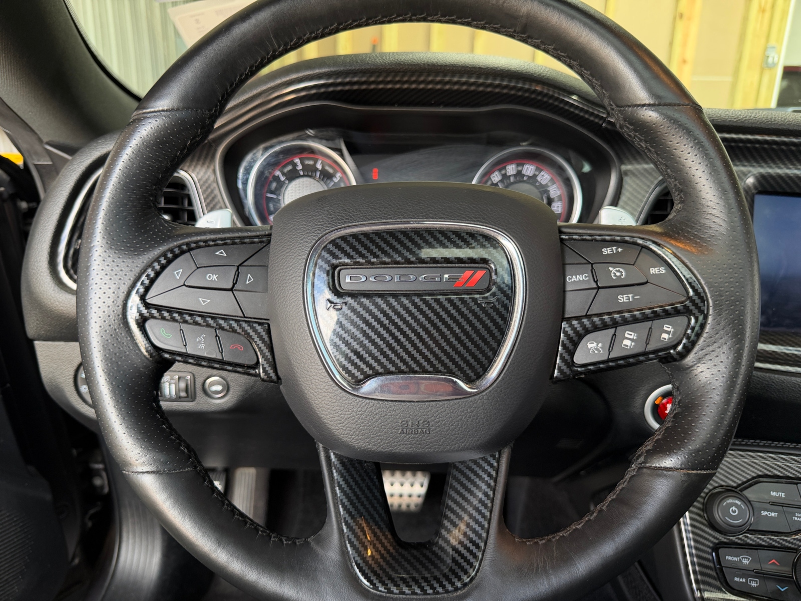 Thumbnail: 2017 Dodge Challenger - 3