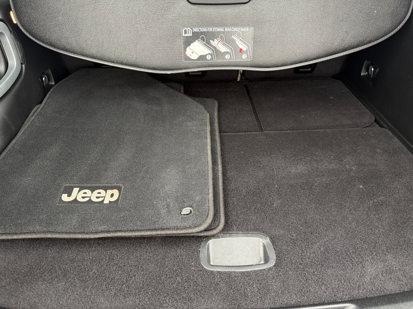 Thumbnail: 2017 Jeep Cherokee - 7