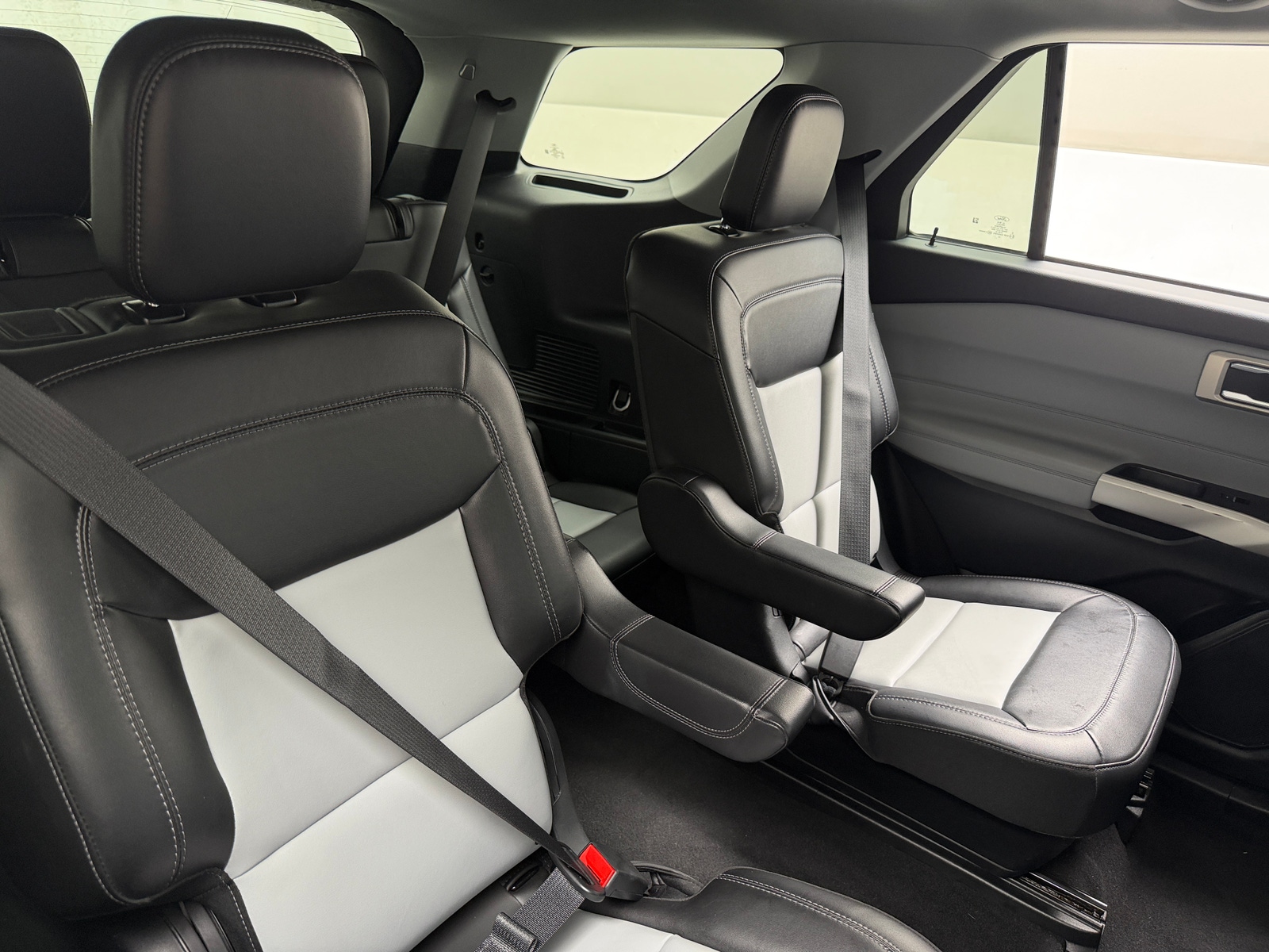 Thumbnail: 2023 Ford Explorer - 6