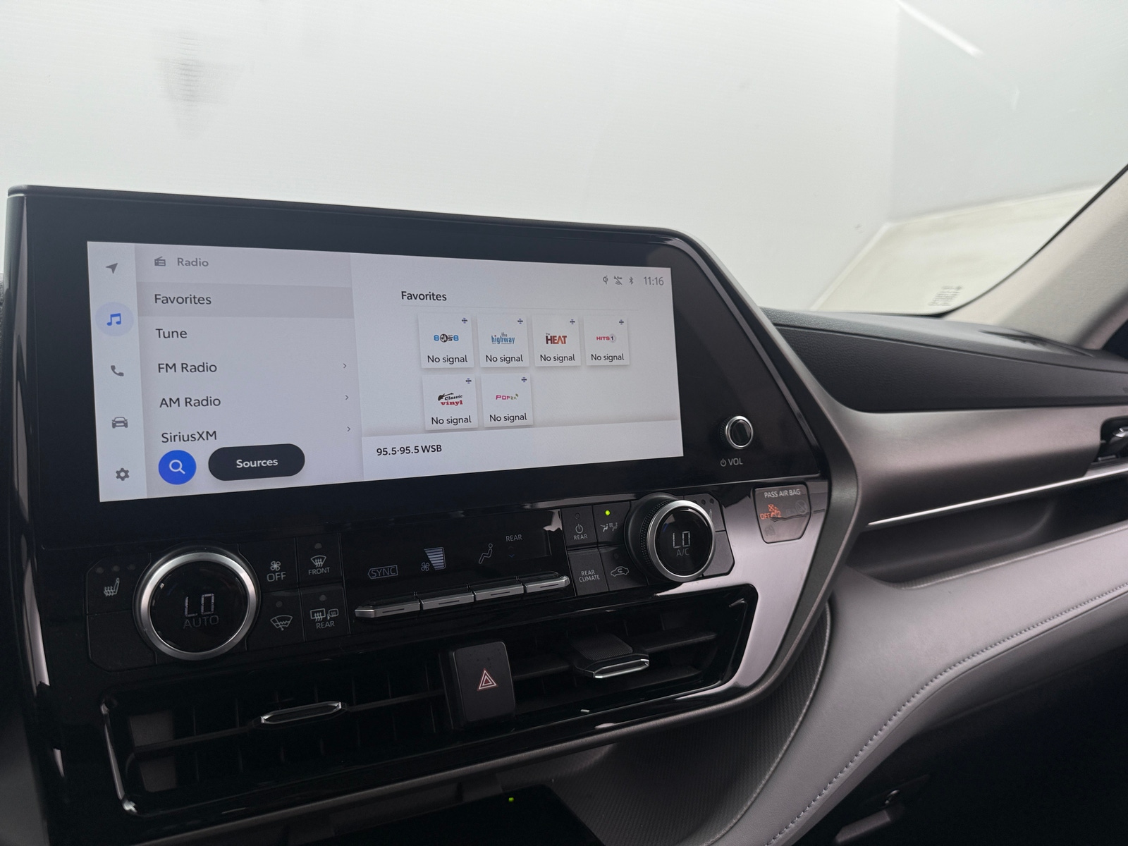 Thumbnail: 2024 Toyota Highlander - 3