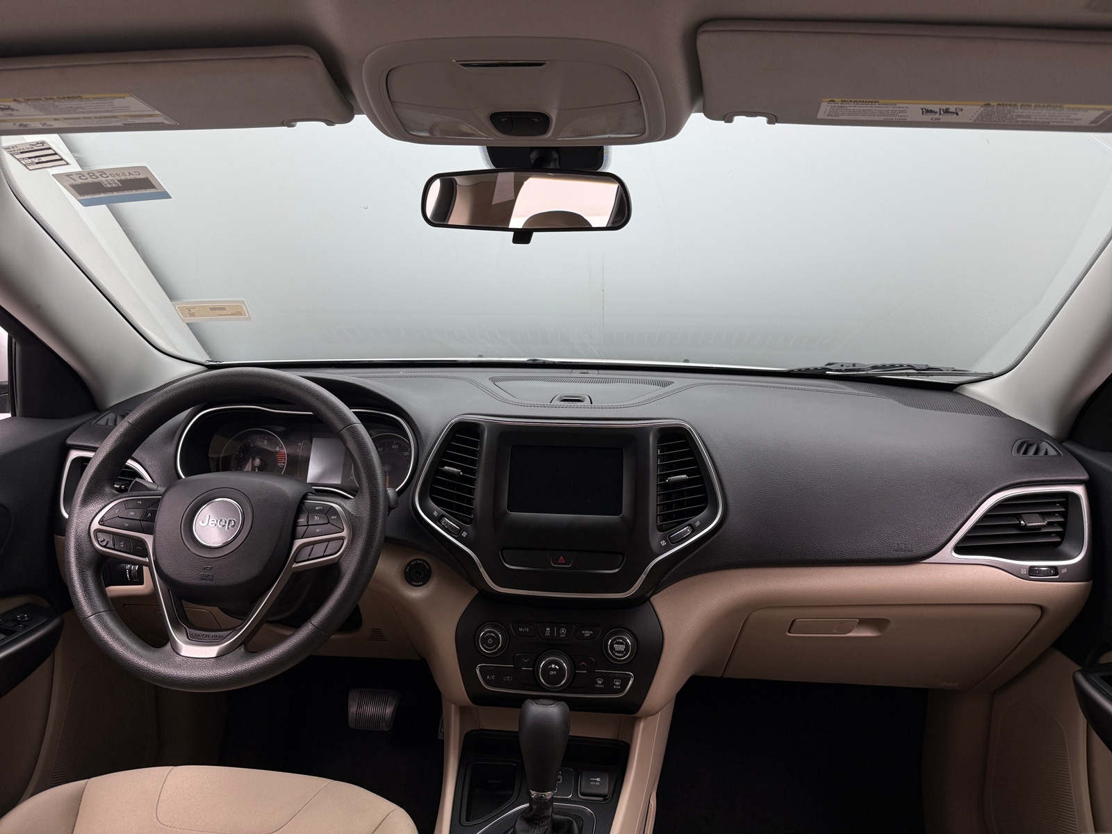 Thumbnail: 2019 Jeep Cherokee - 3
