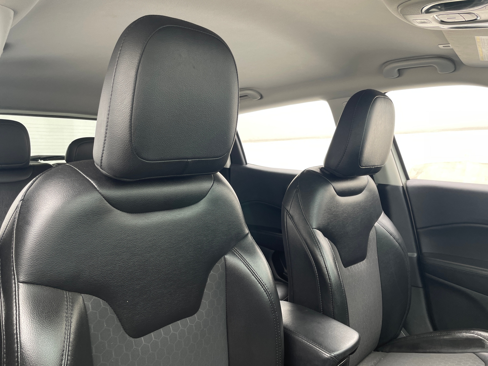 Thumbnail: 2018 Jeep Compass - 2