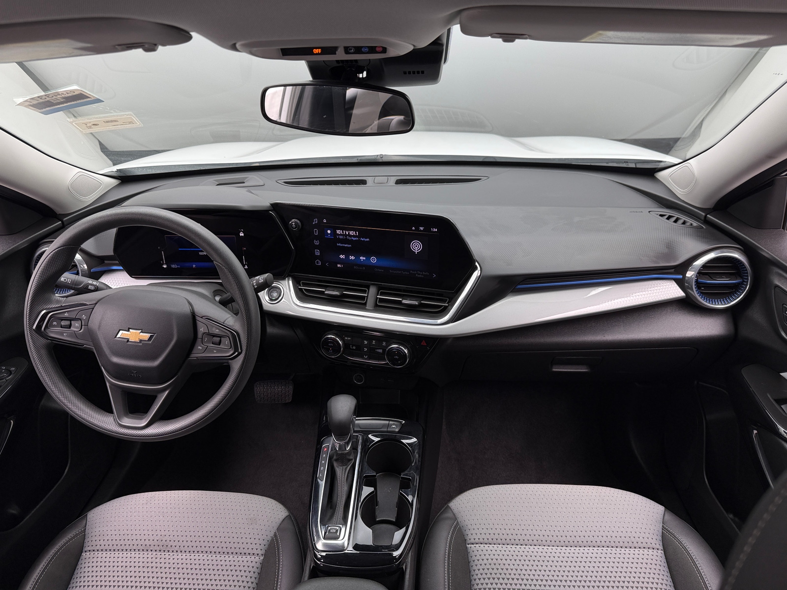 Thumbnail: 2025 Chevrolet Trax - 3
