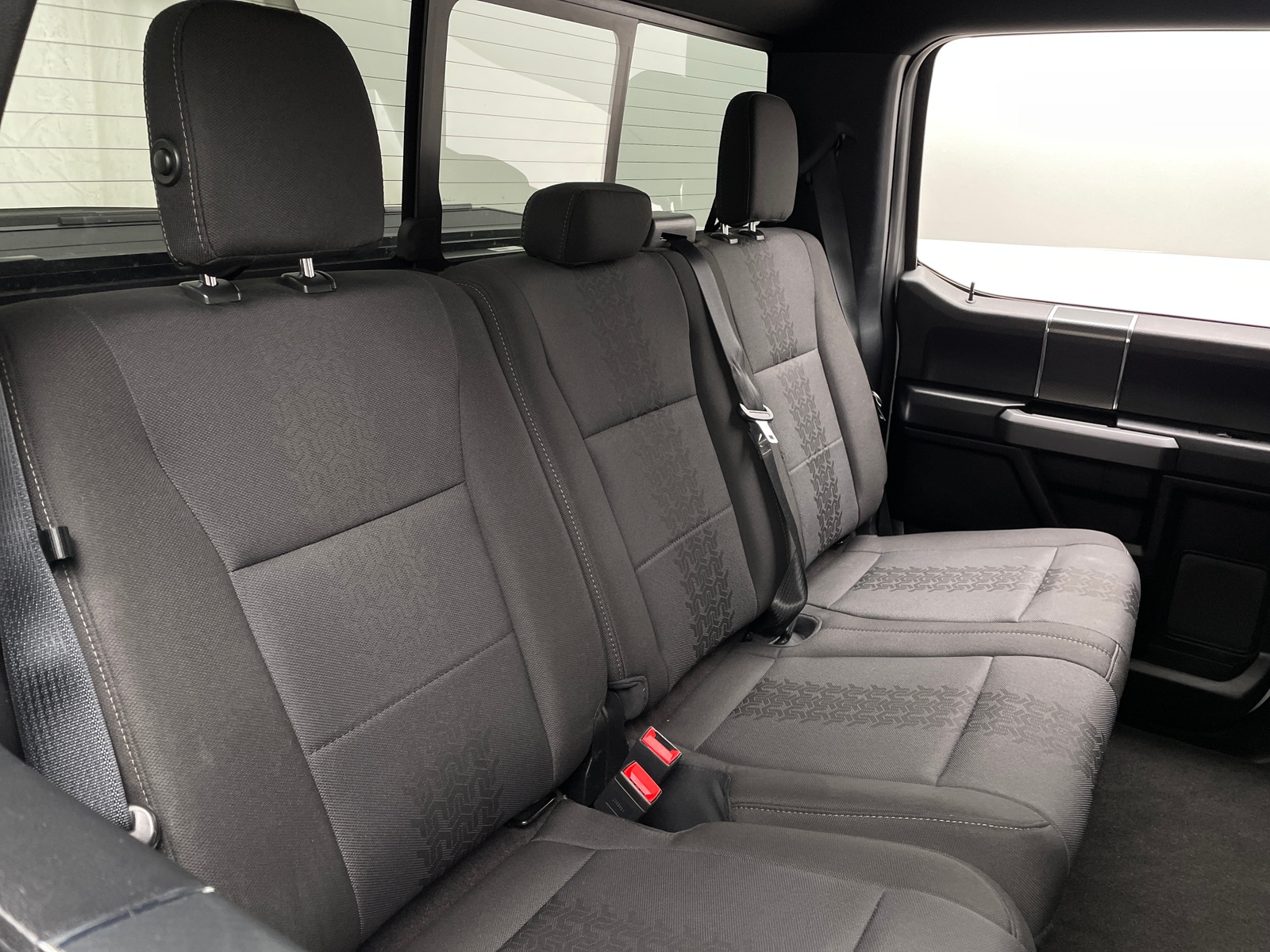Thumbnail: 2018 Ford Econoline - 6