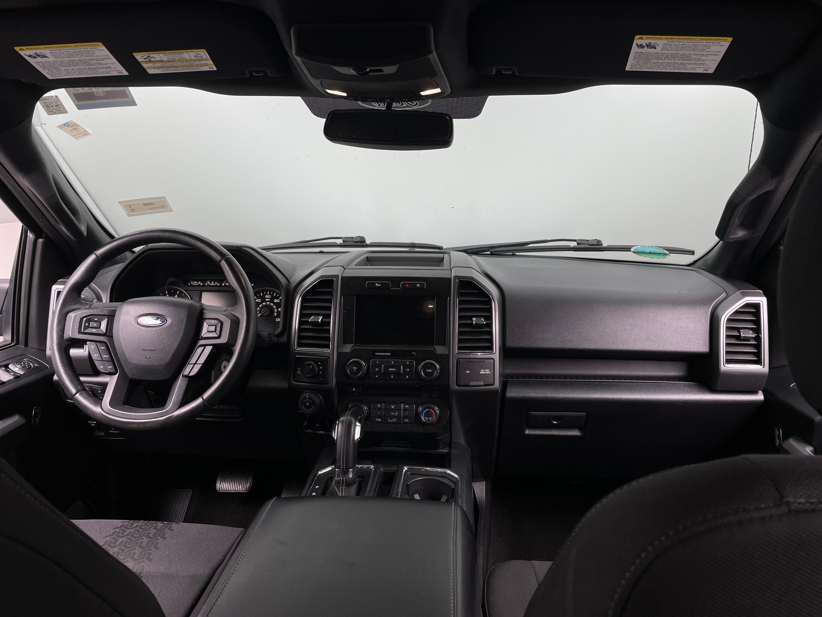 Thumbnail: 2018 Ford Econoline - 3