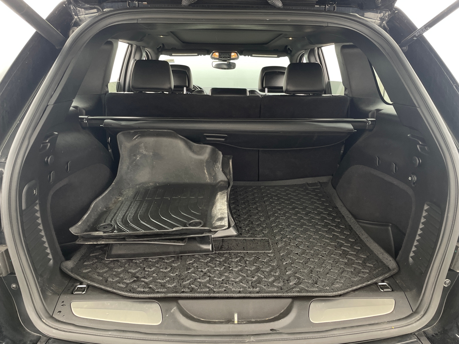 Thumbnail: 2019 Jeep Grand Cherokee - 6
